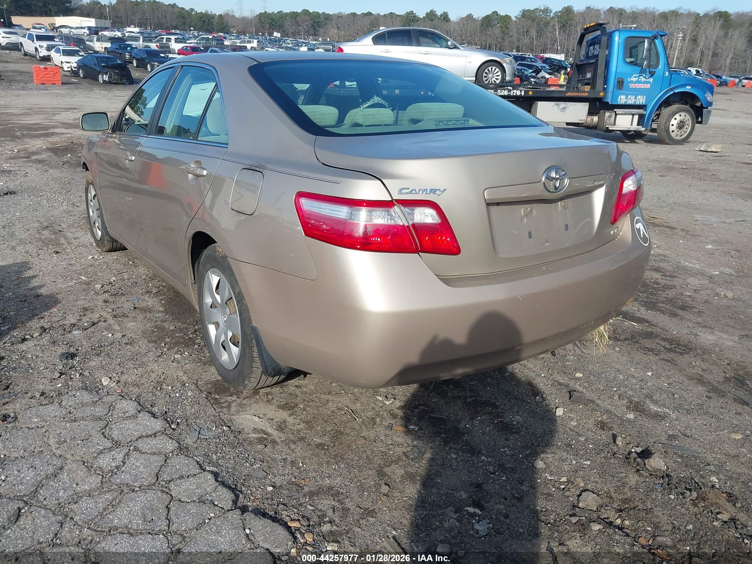 TOYOTA CAMRY image 3