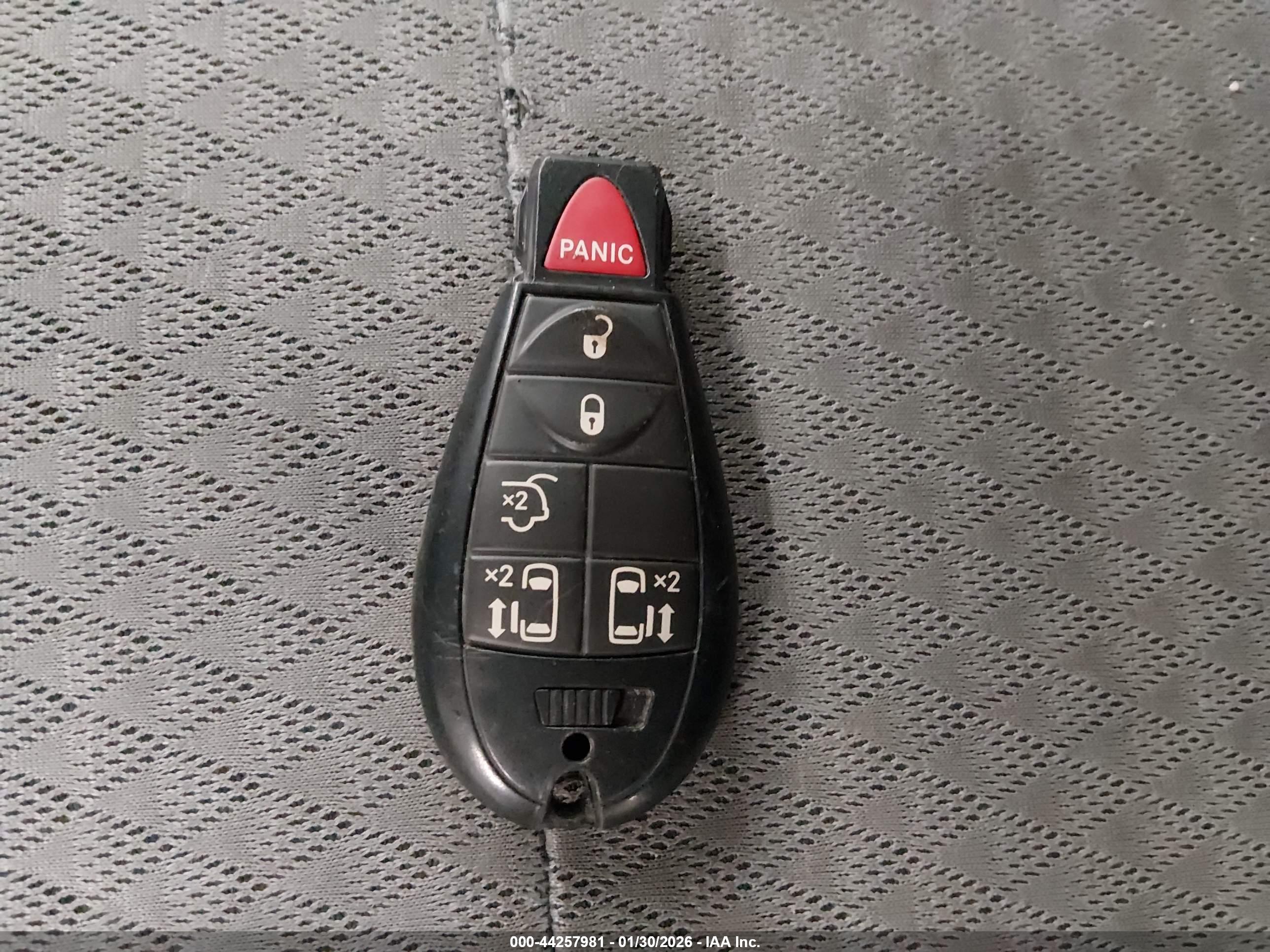 CHRYSLER TOWN image 11