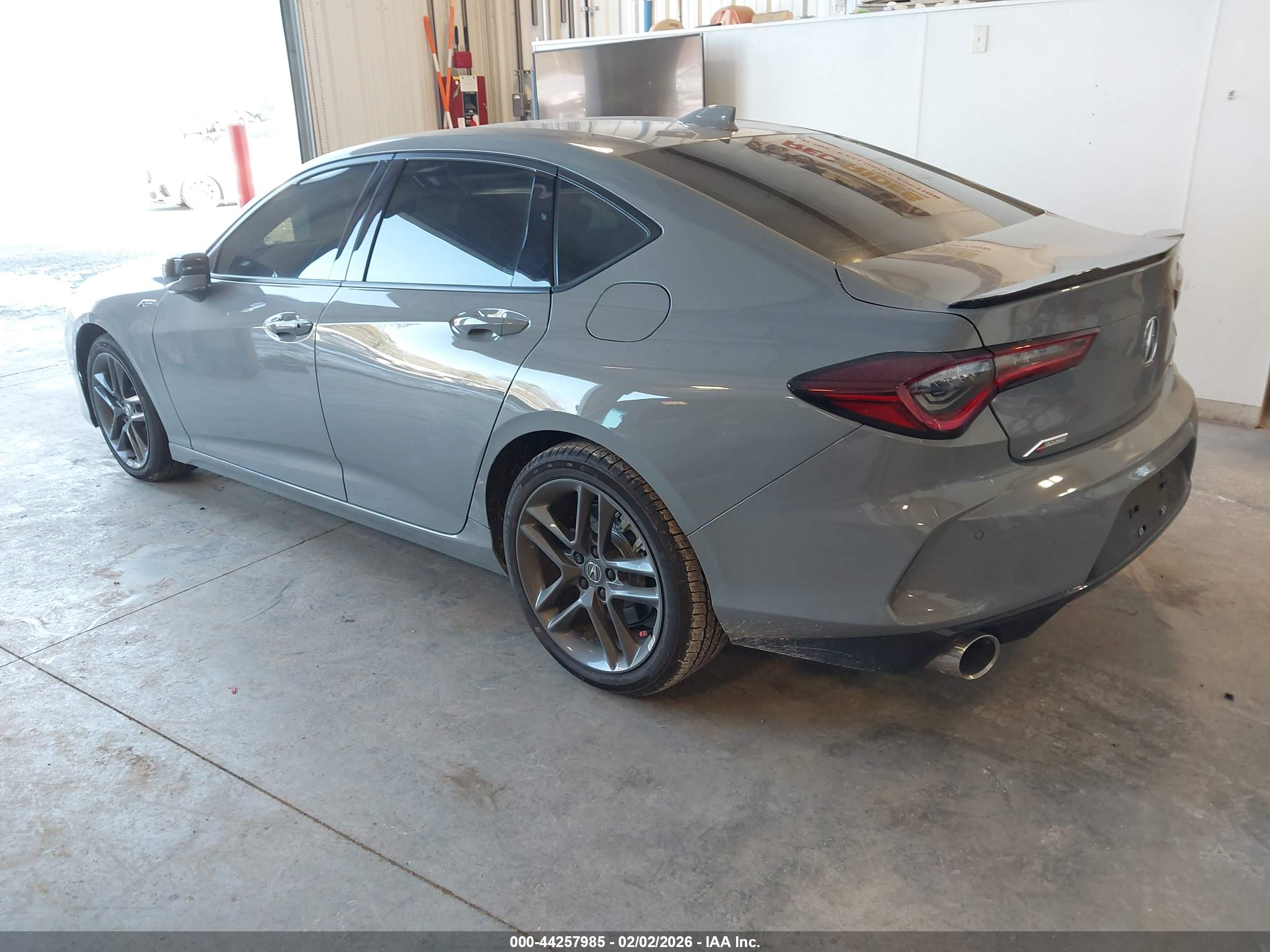 ACURA TLX image 3