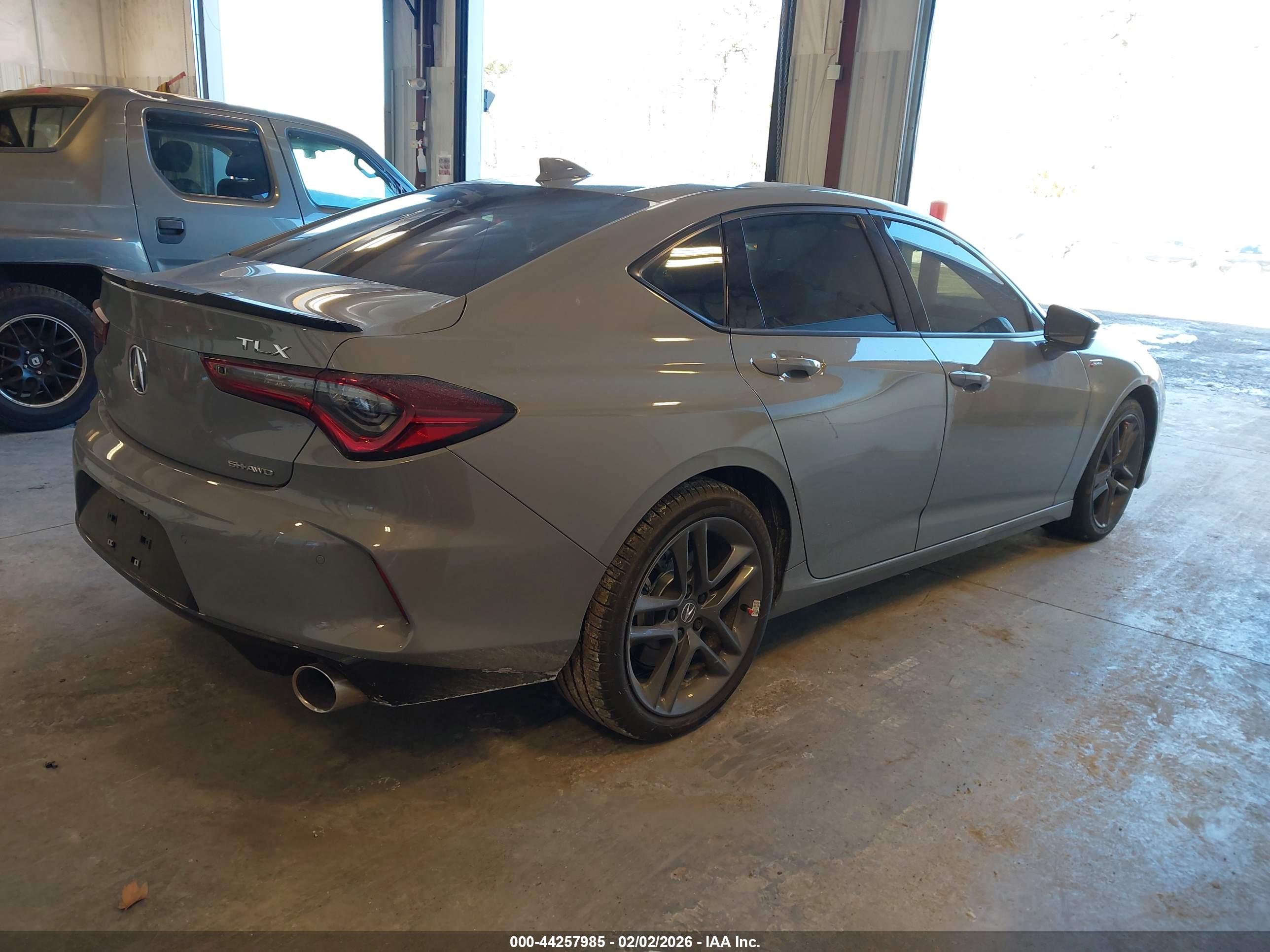 ACURA TLX image 4