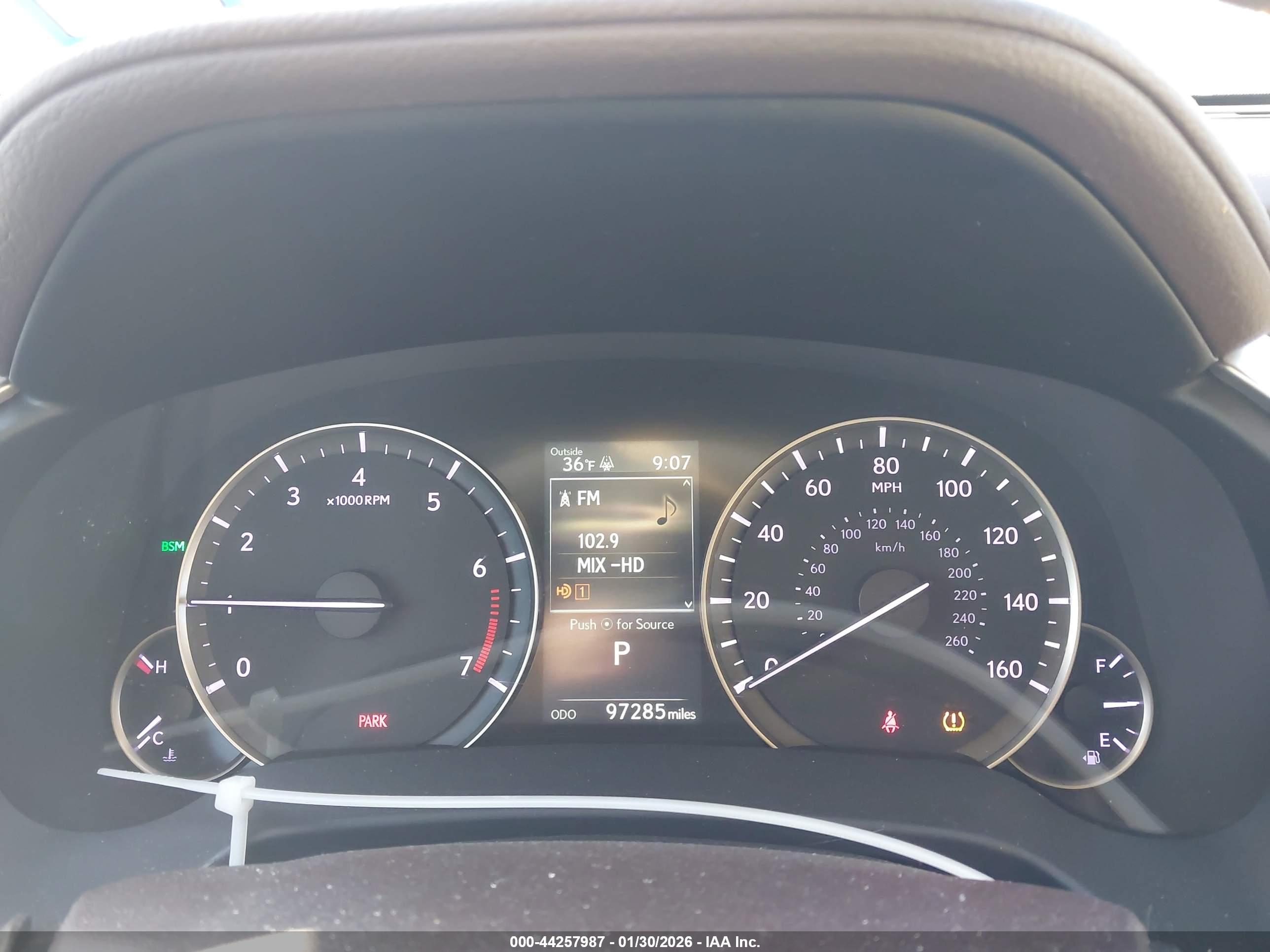 LEXUS RX image 7