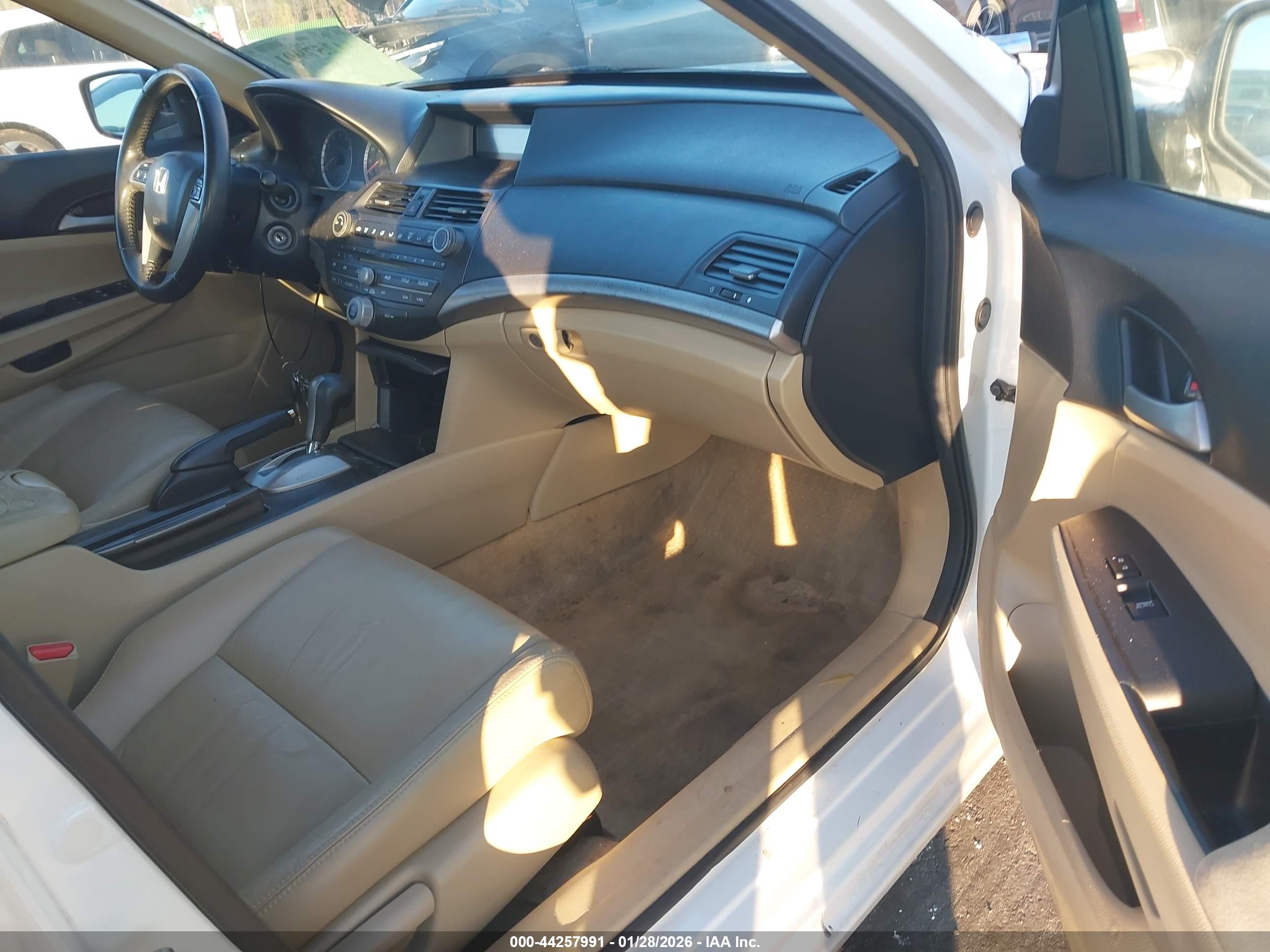 HONDA ACCORD image 5