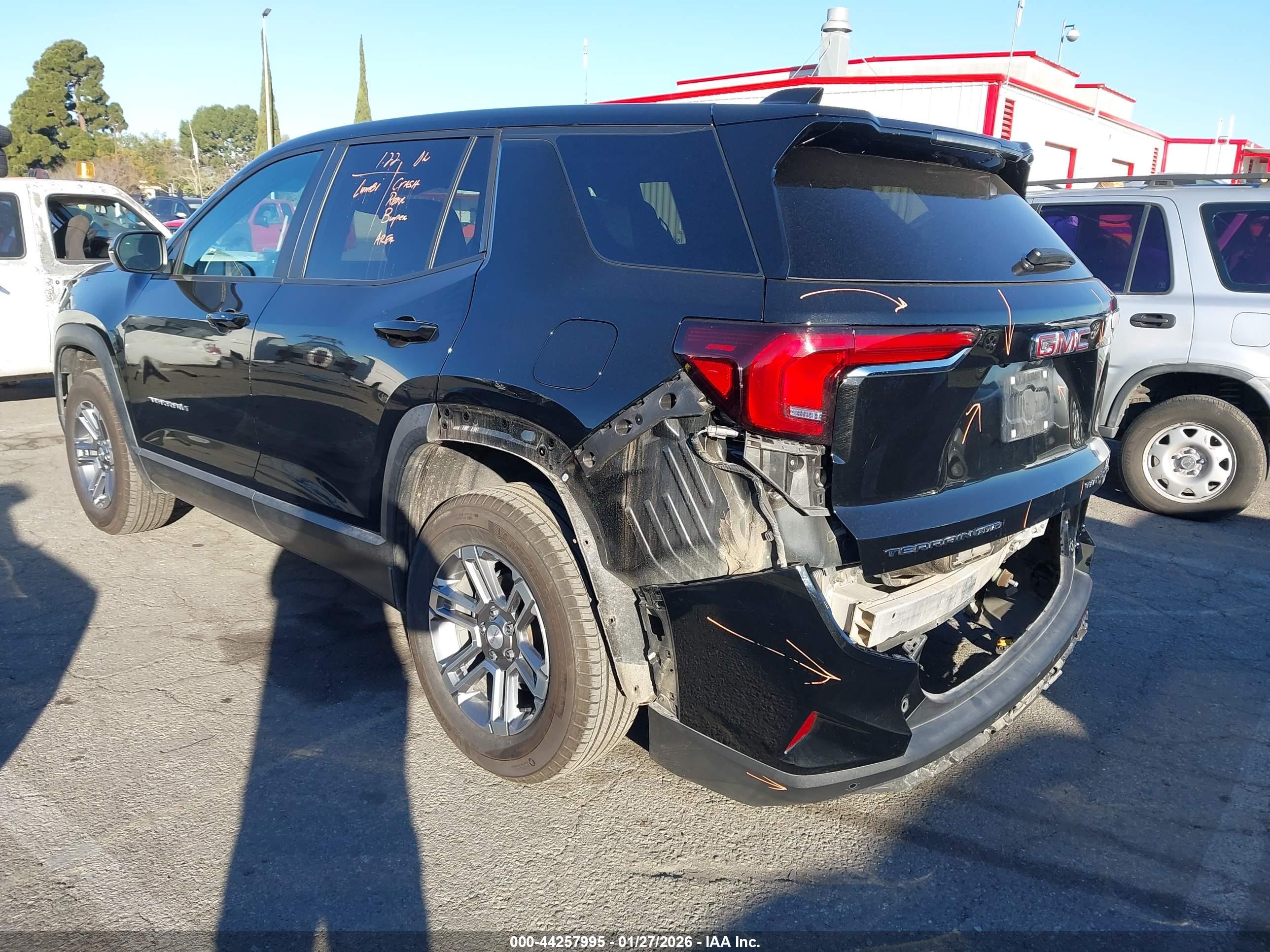 GMC TERRAIN image 3