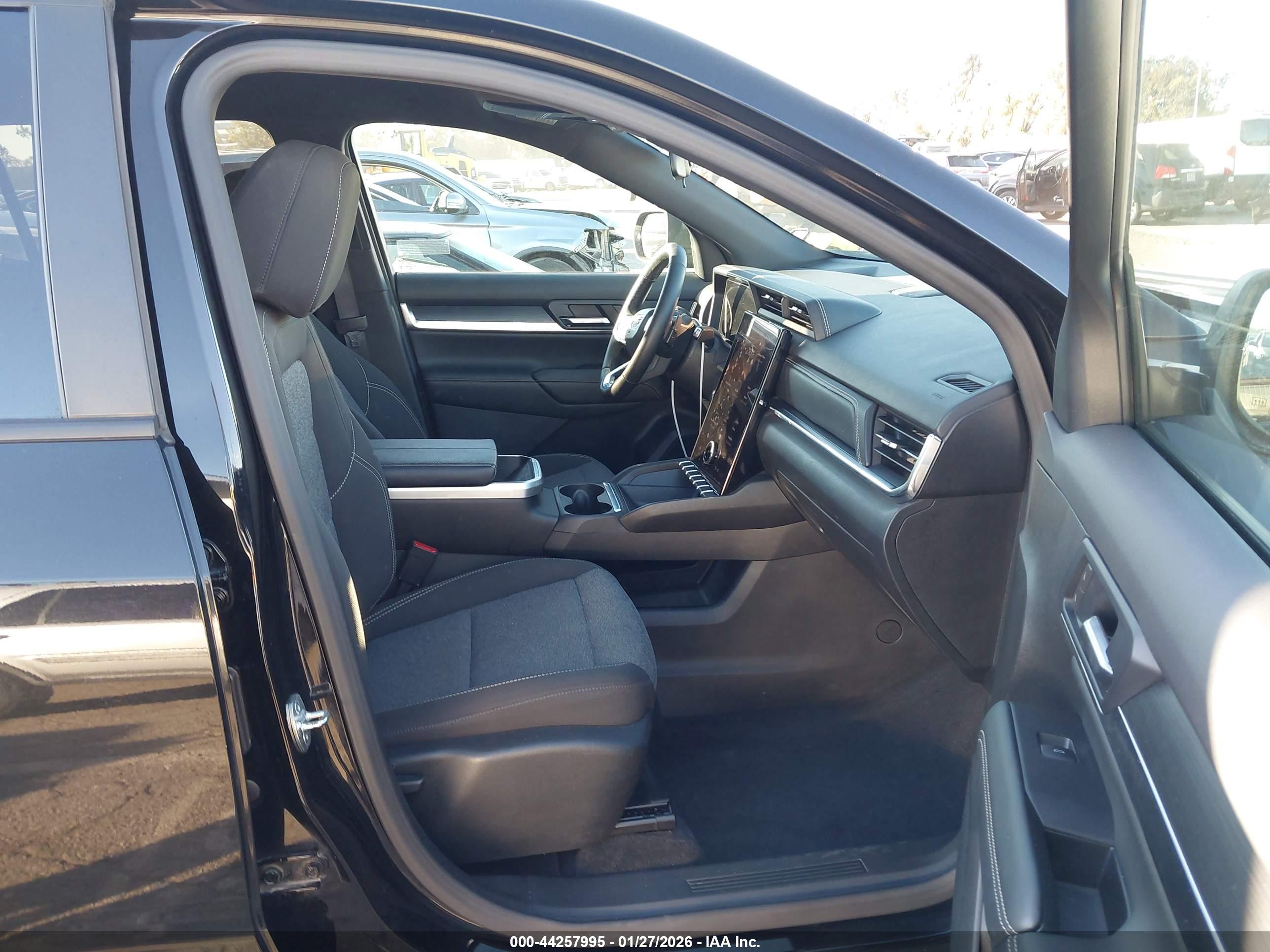 GMC TERRAIN image 5