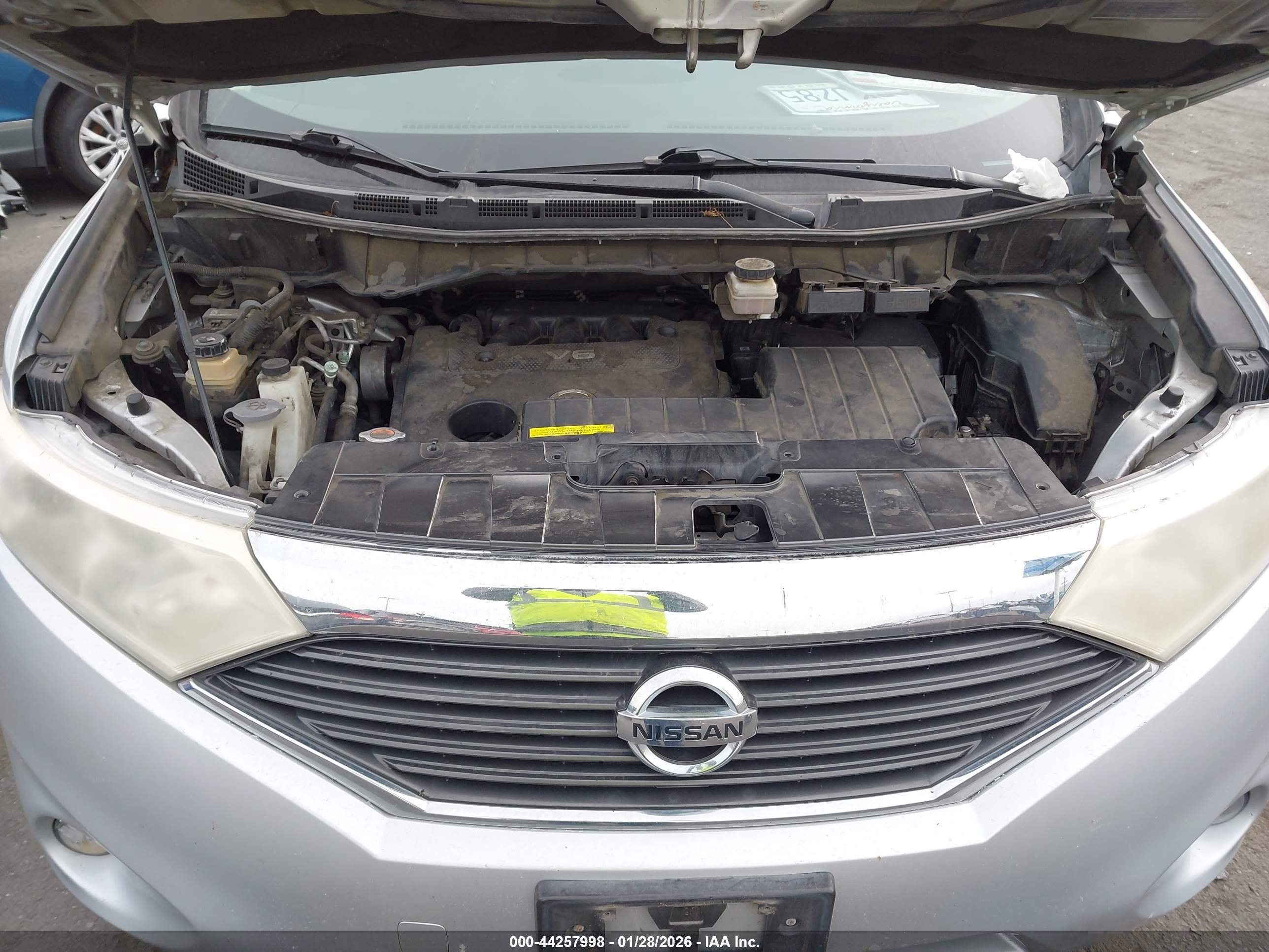 NISSAN QUEST image 10