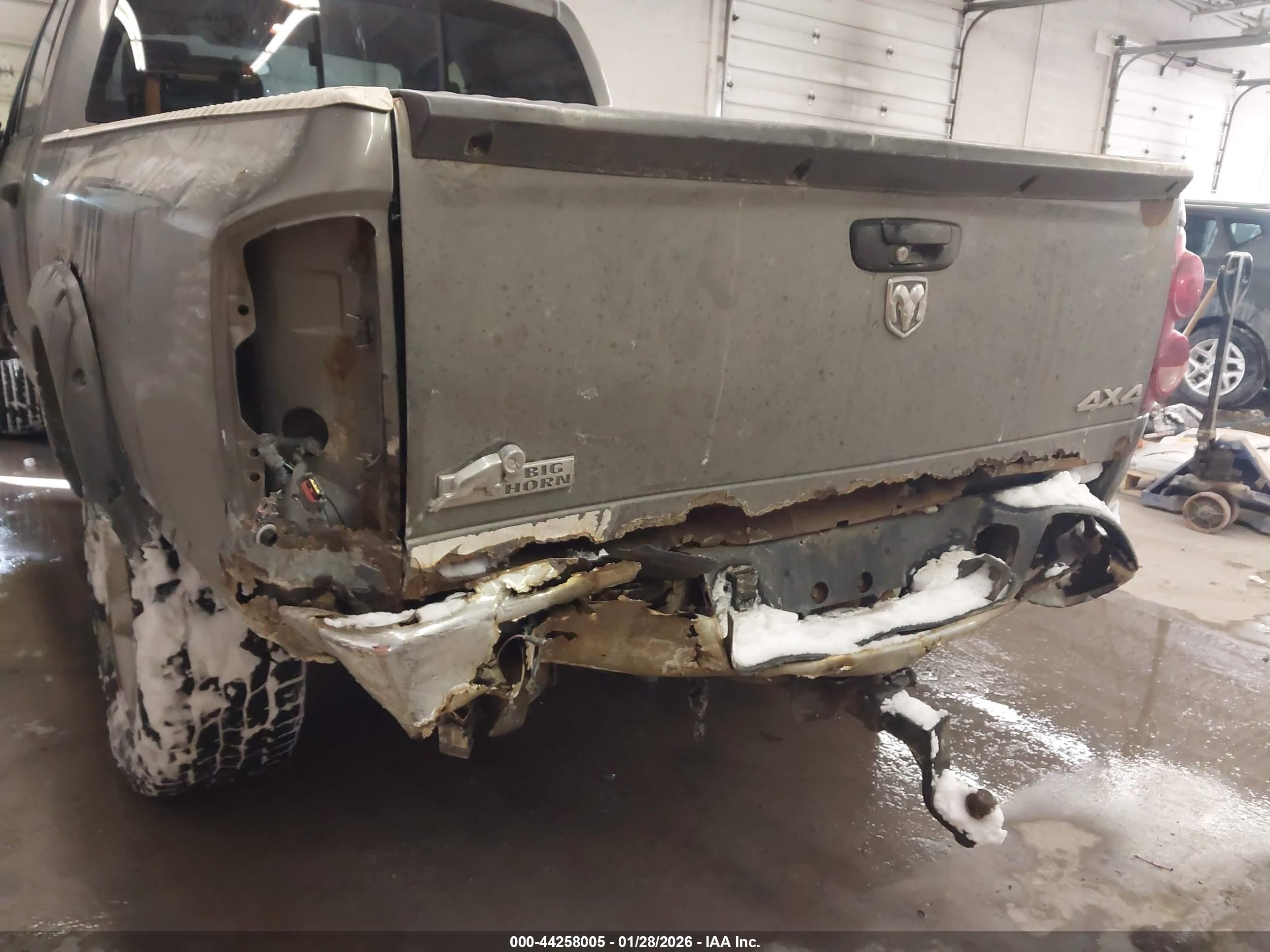 DODGE RAM image 6