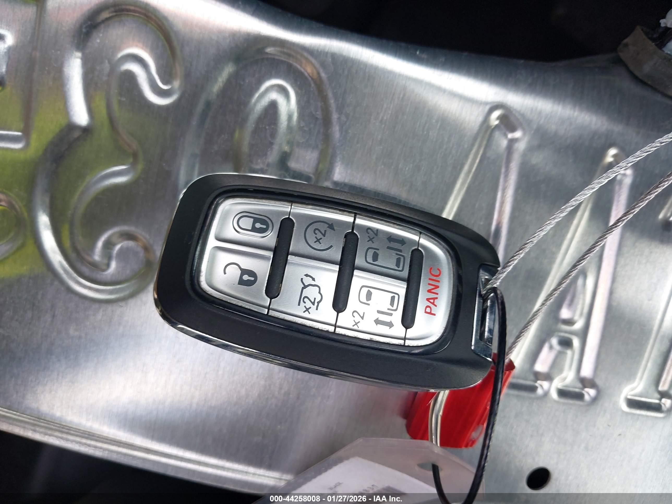 CHRYSLER PACIFICA image 11