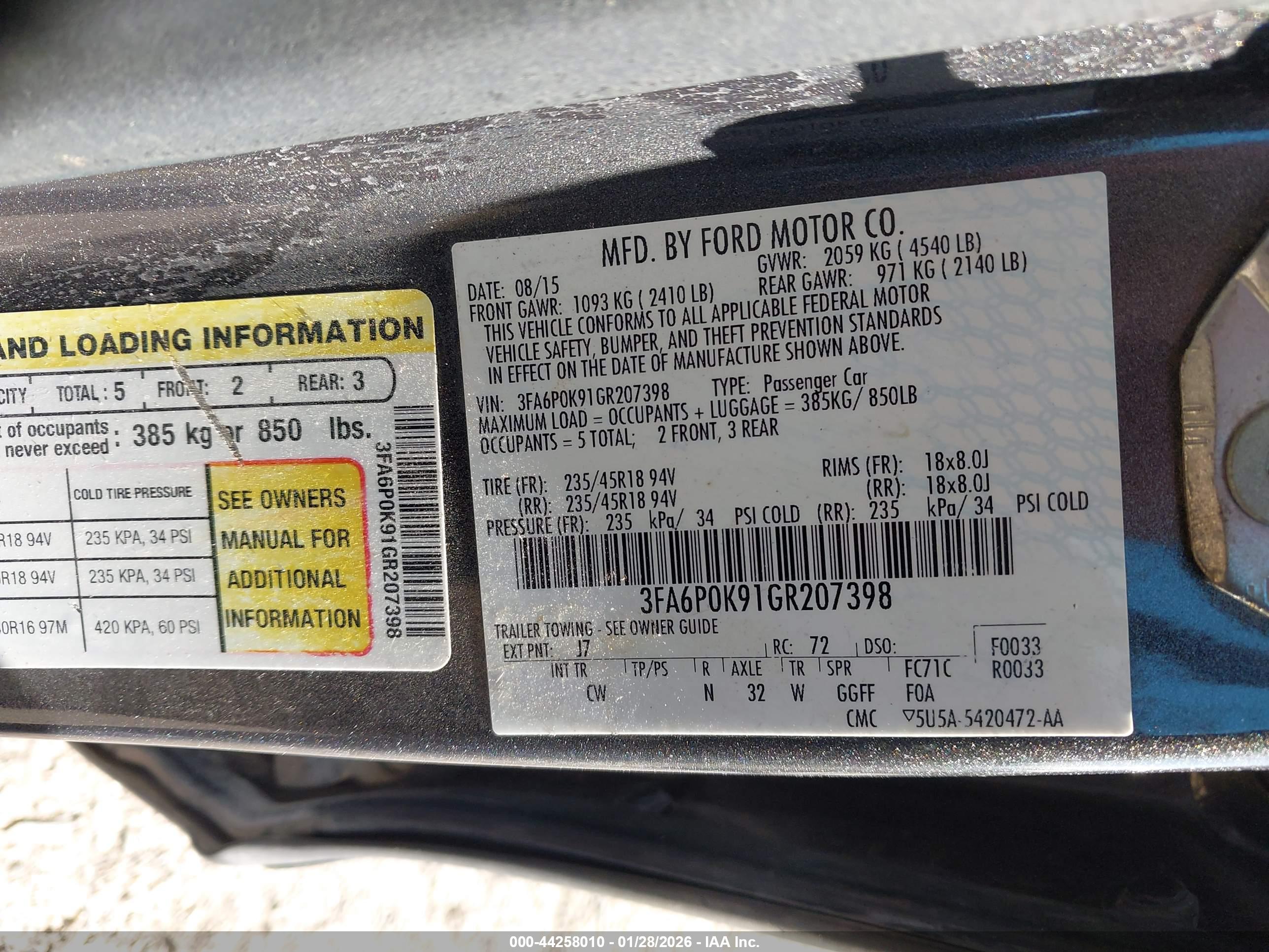 FORD FUSION image 9