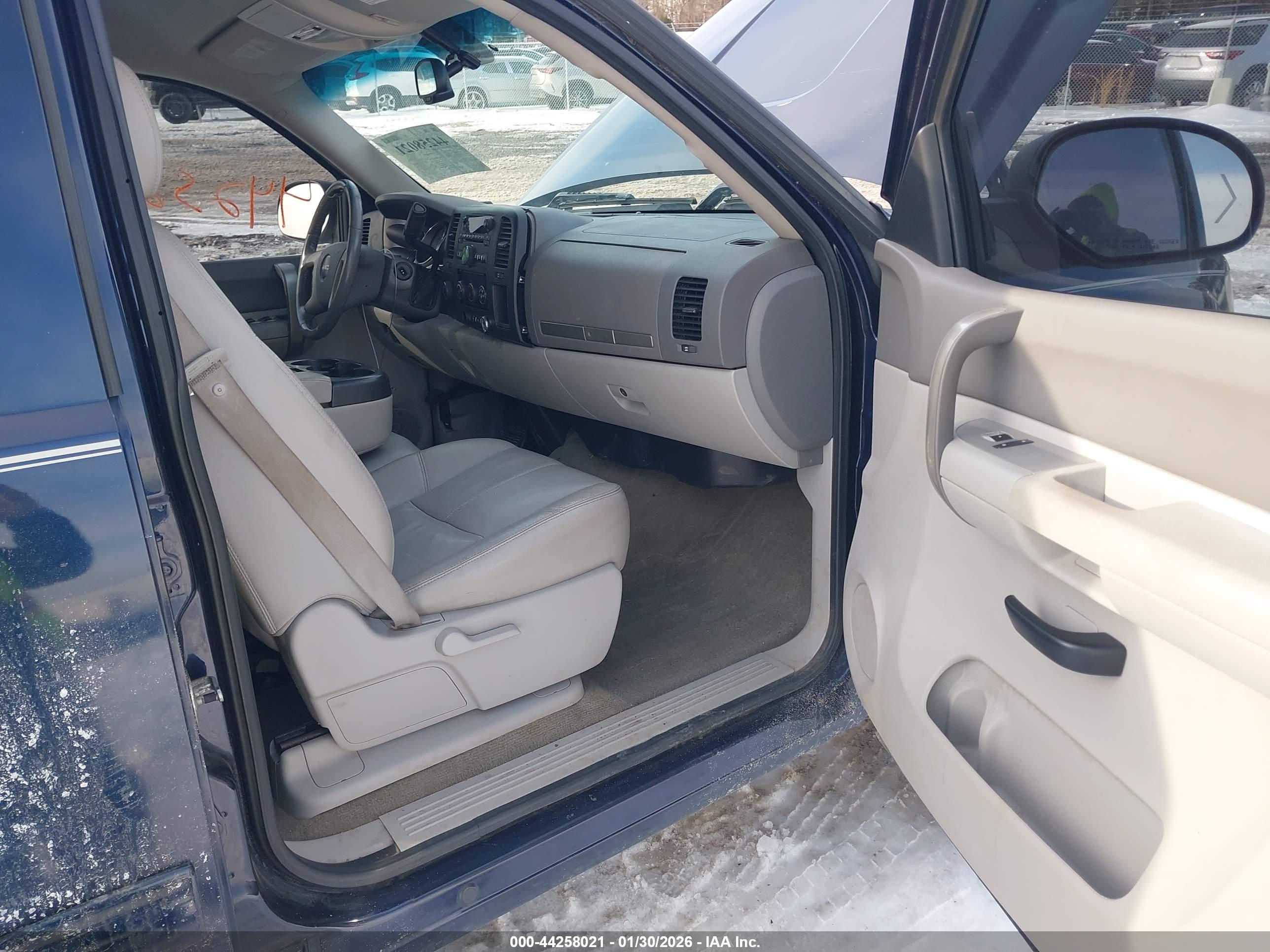 GMC SIERRA image 5