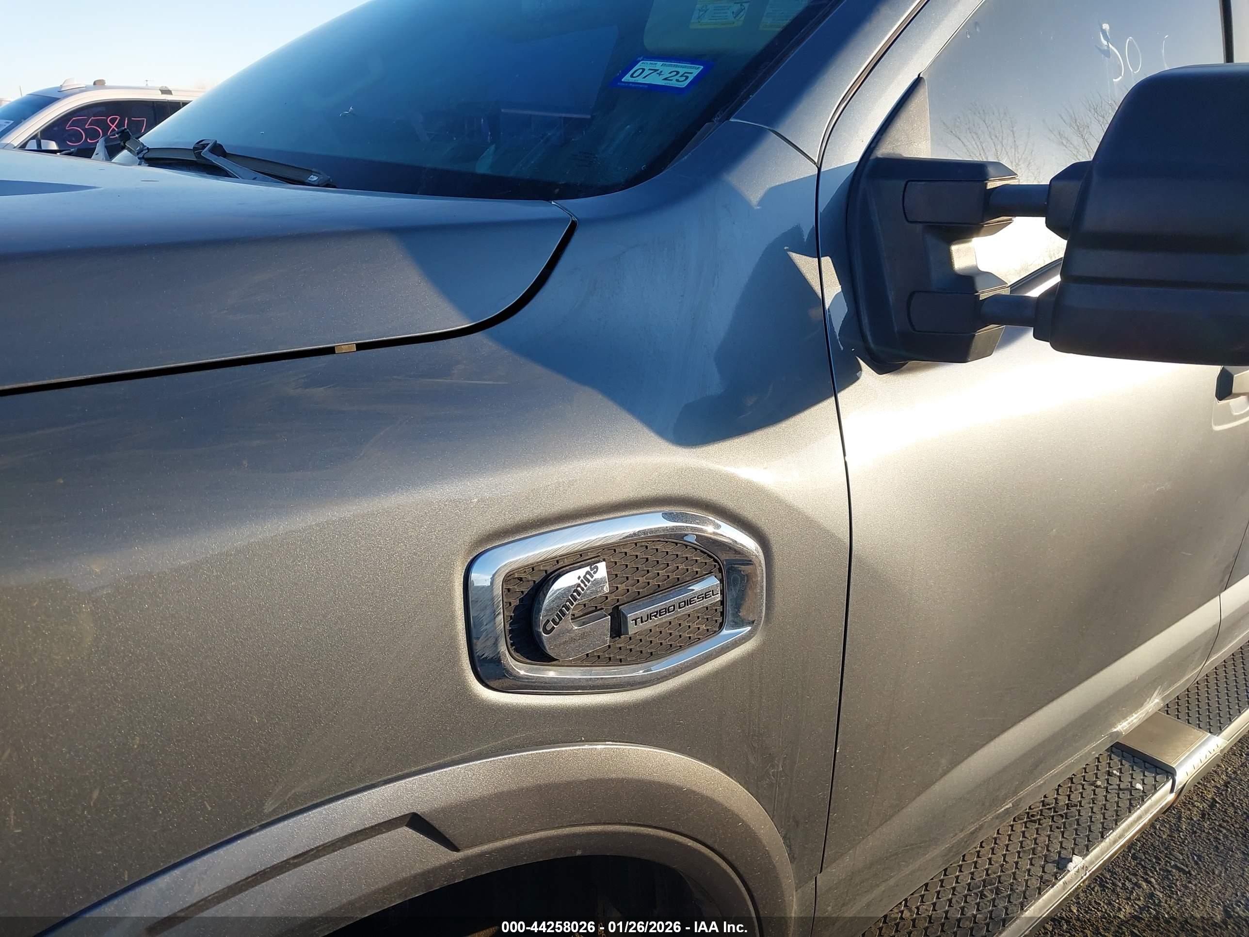 NISSAN TITAN image 6