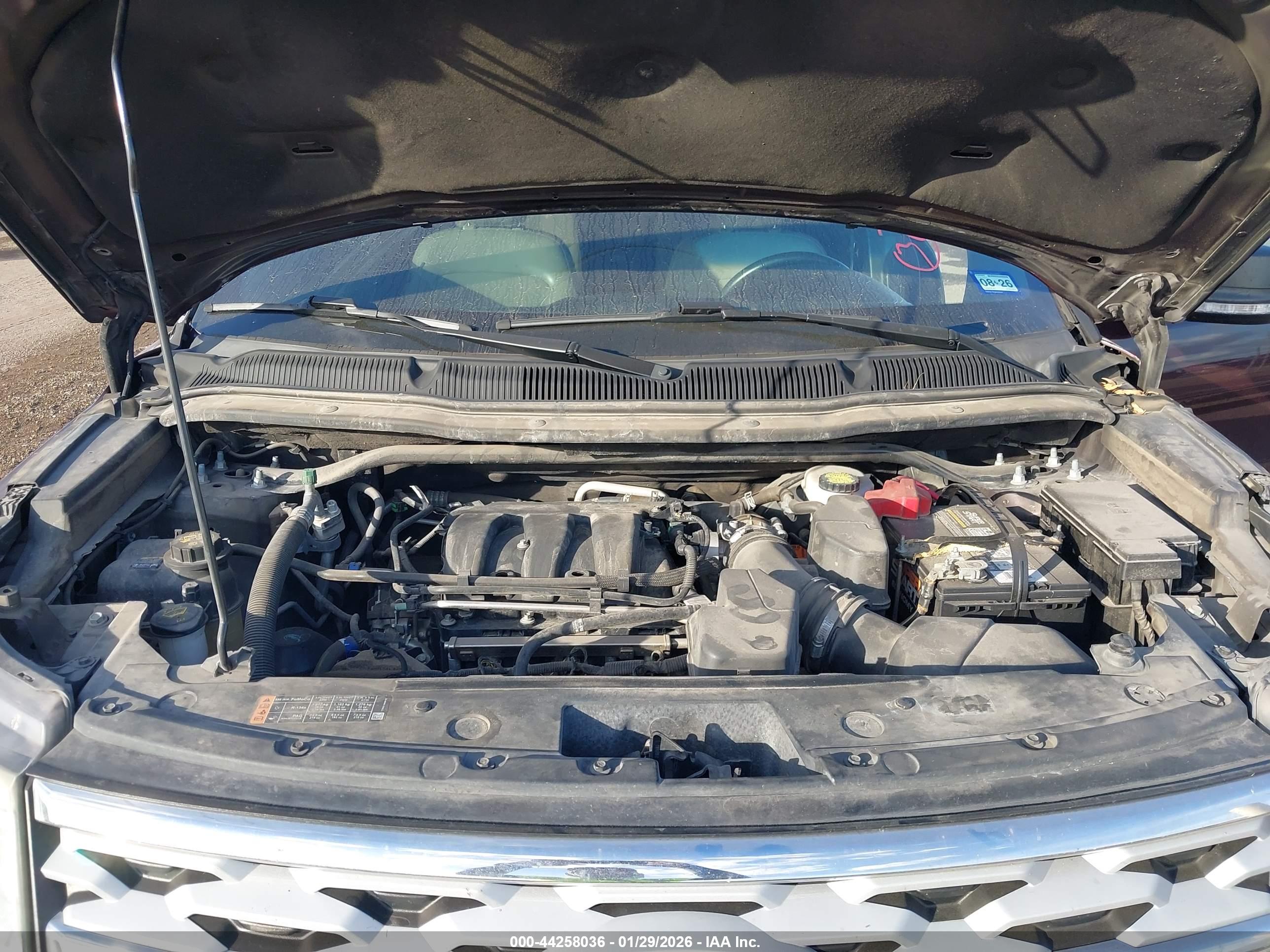 FORD EXPLORER image 10