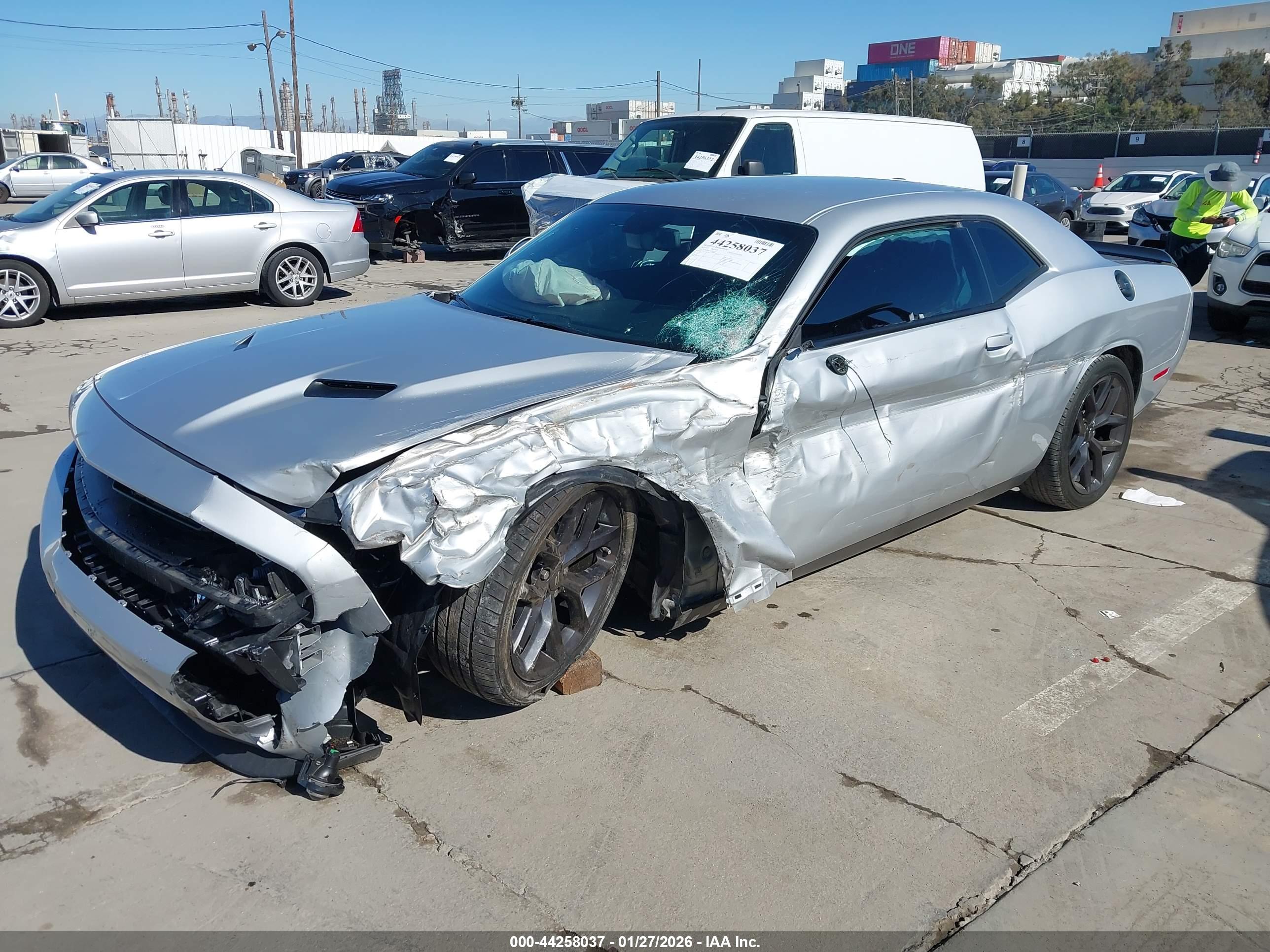 DODGE CHALLENGER image 2