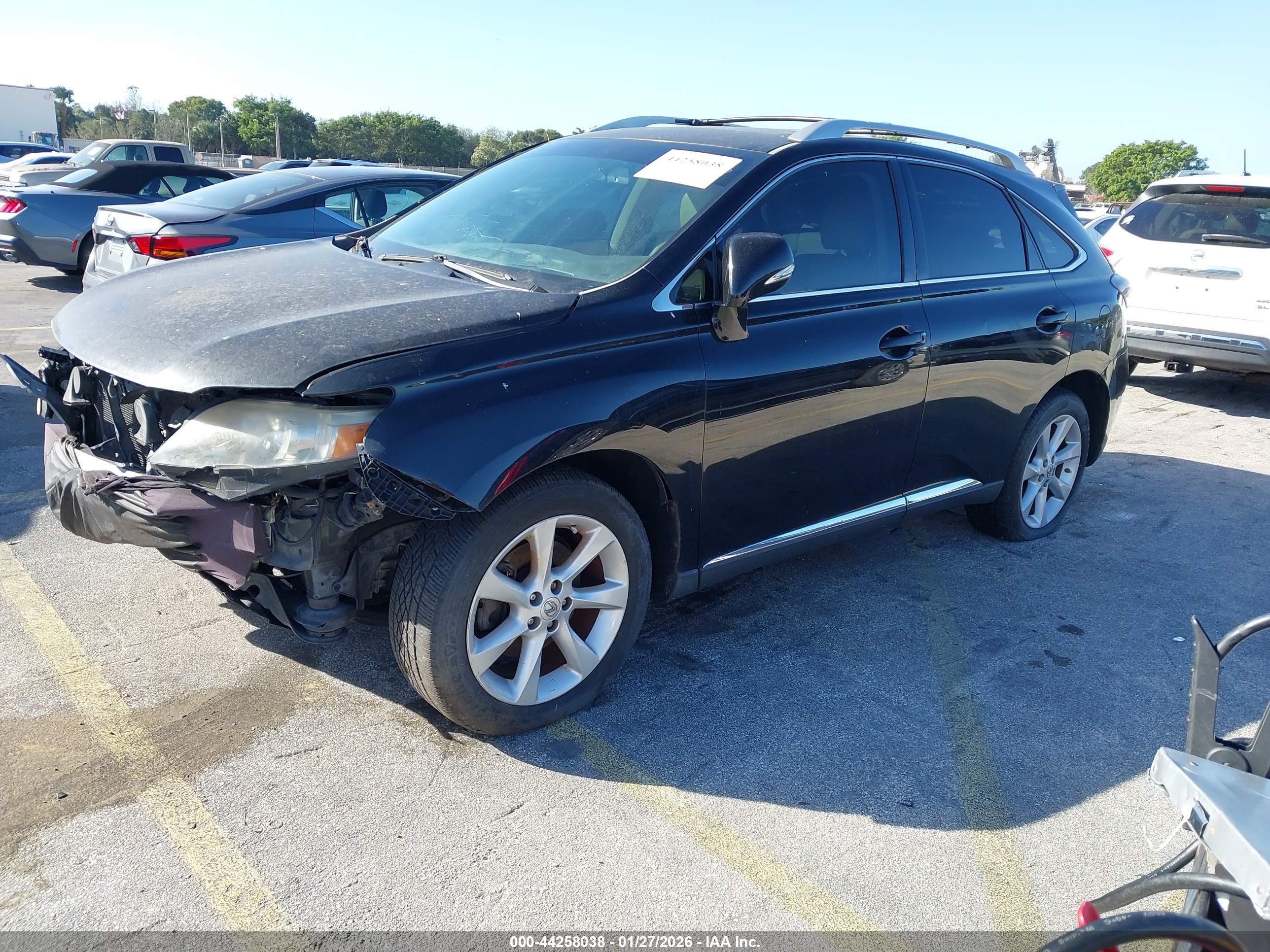 LEXUS RX image 2