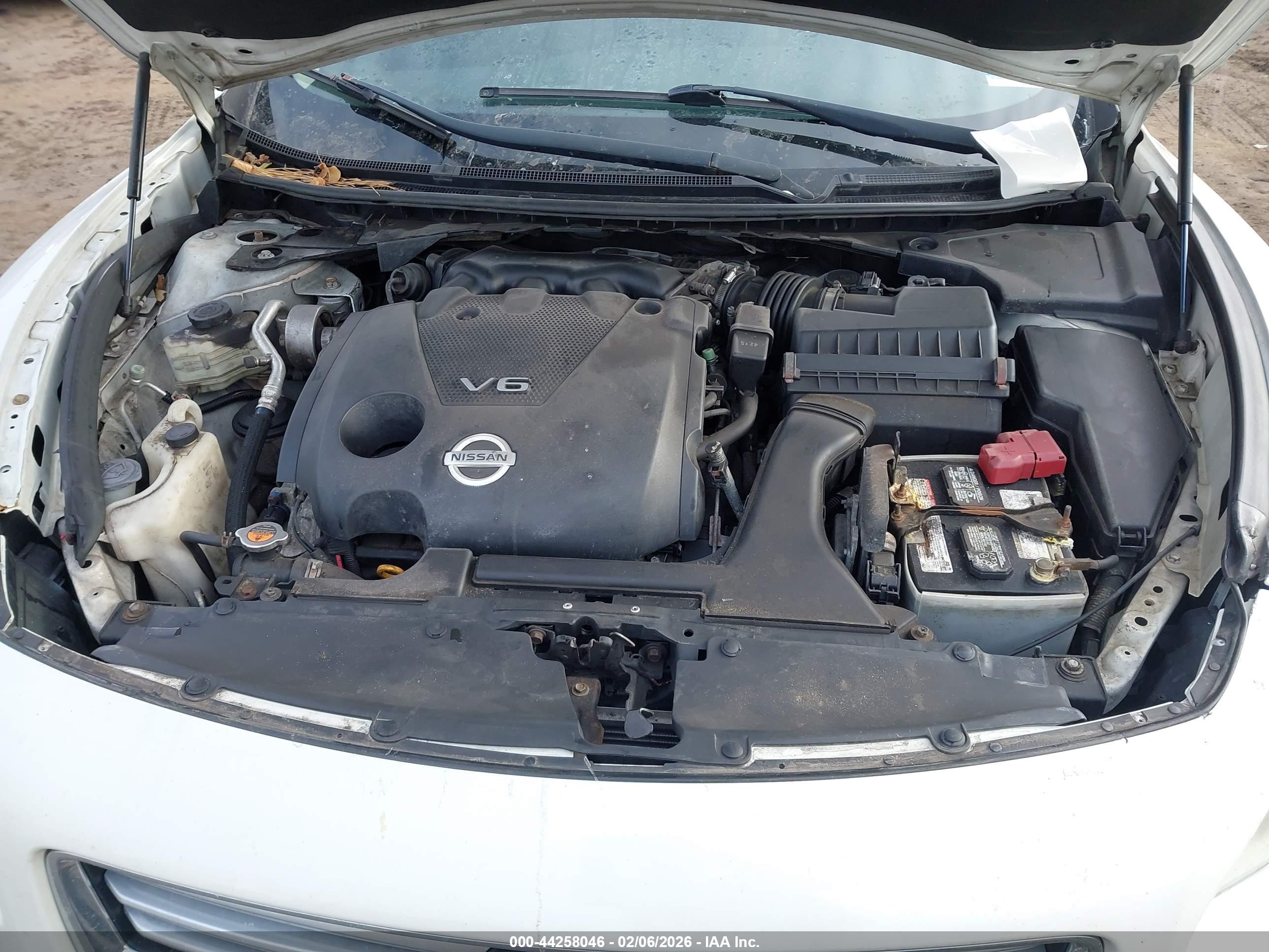 NISSAN MAXIMA image 10