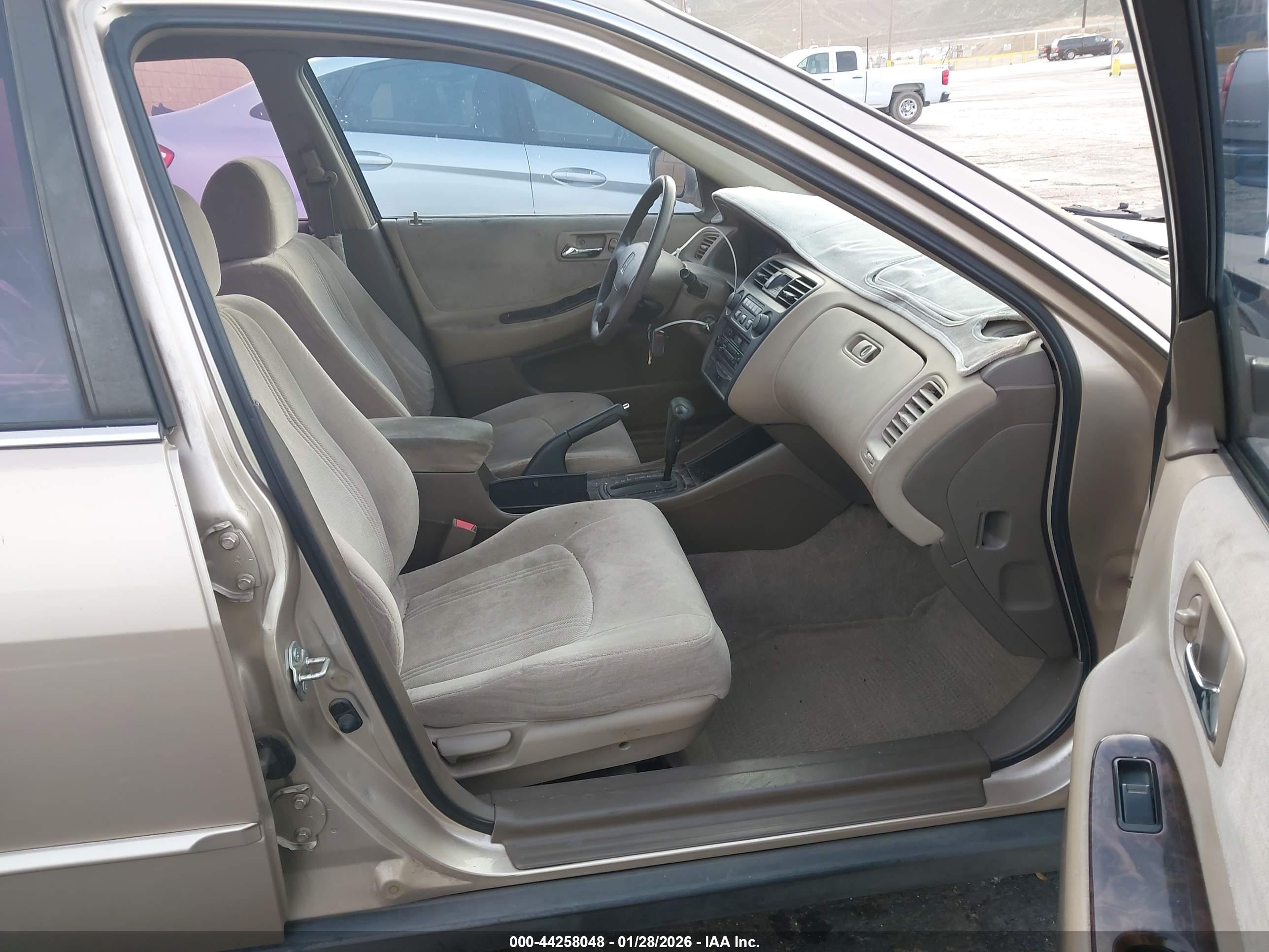 HONDA ACCORD image 5