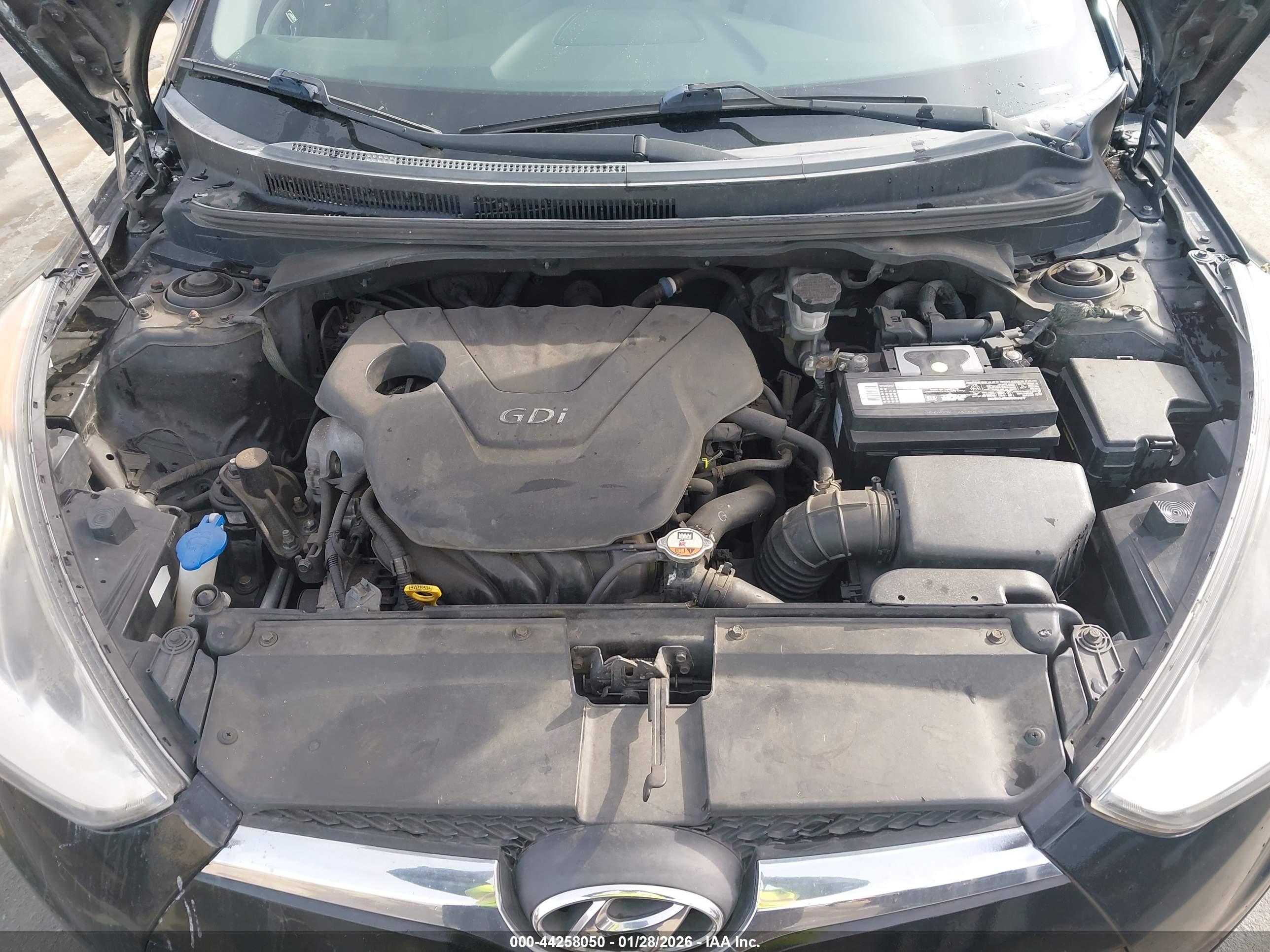 HYUNDAI VELOSTER image 10