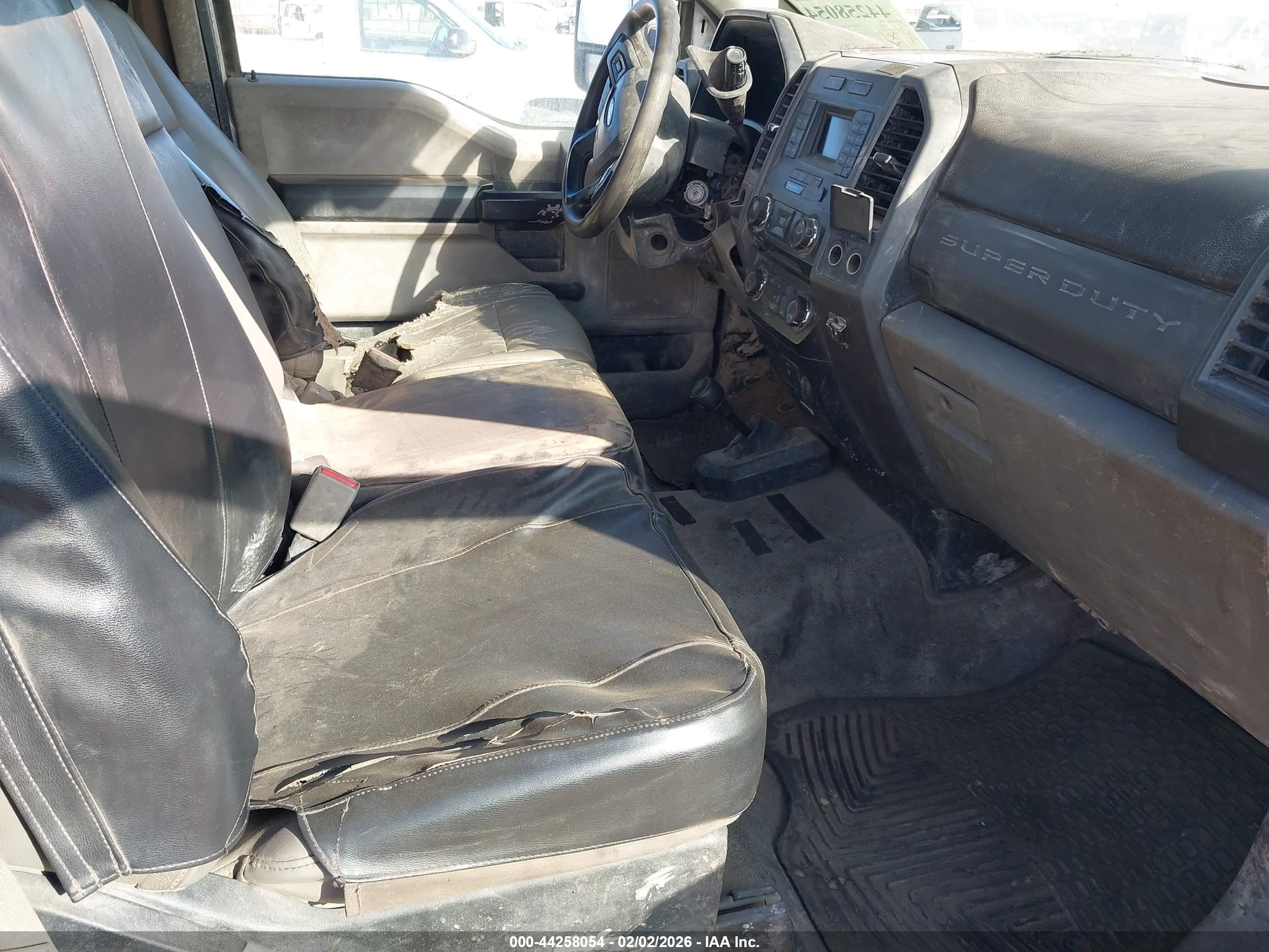 FORD F-350 image 5