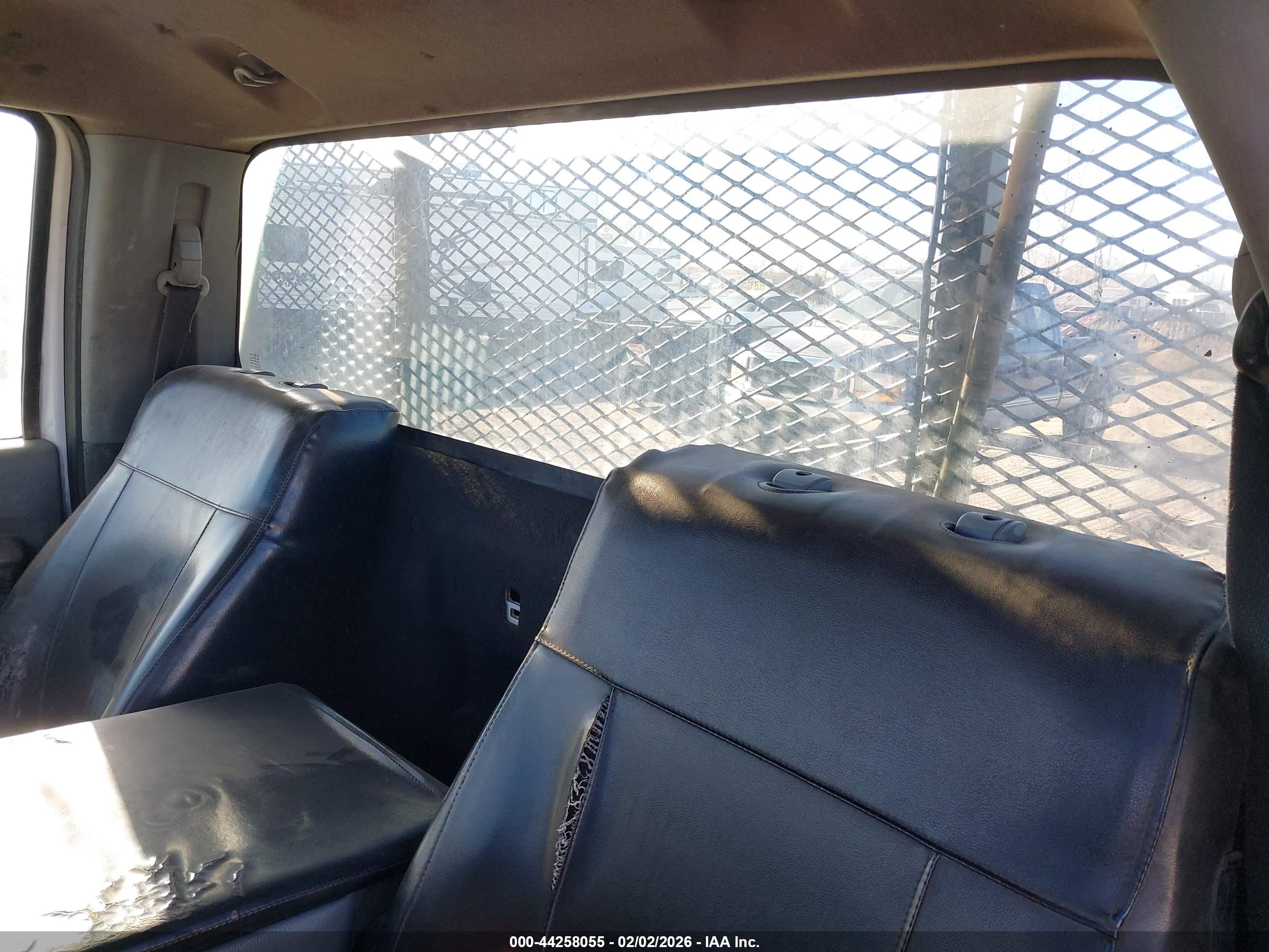 FORD F-350 image 8