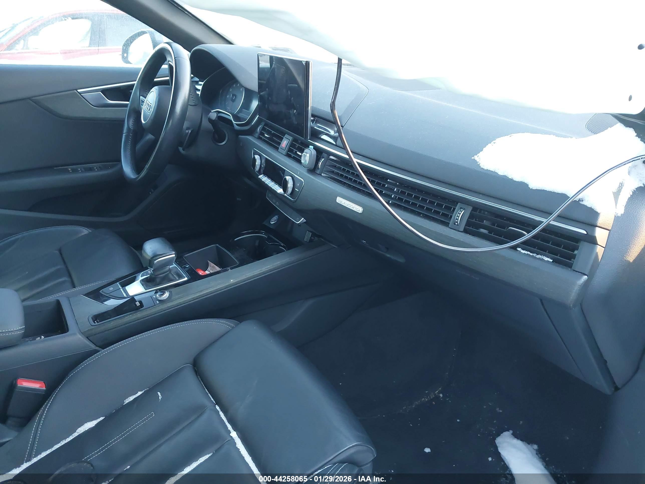 AUDI A4 image 5