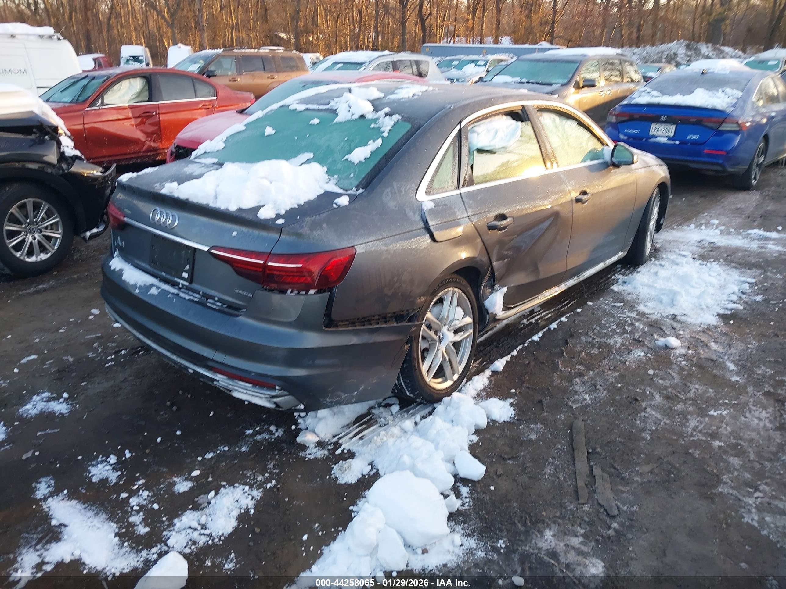 AUDI A4 image 6