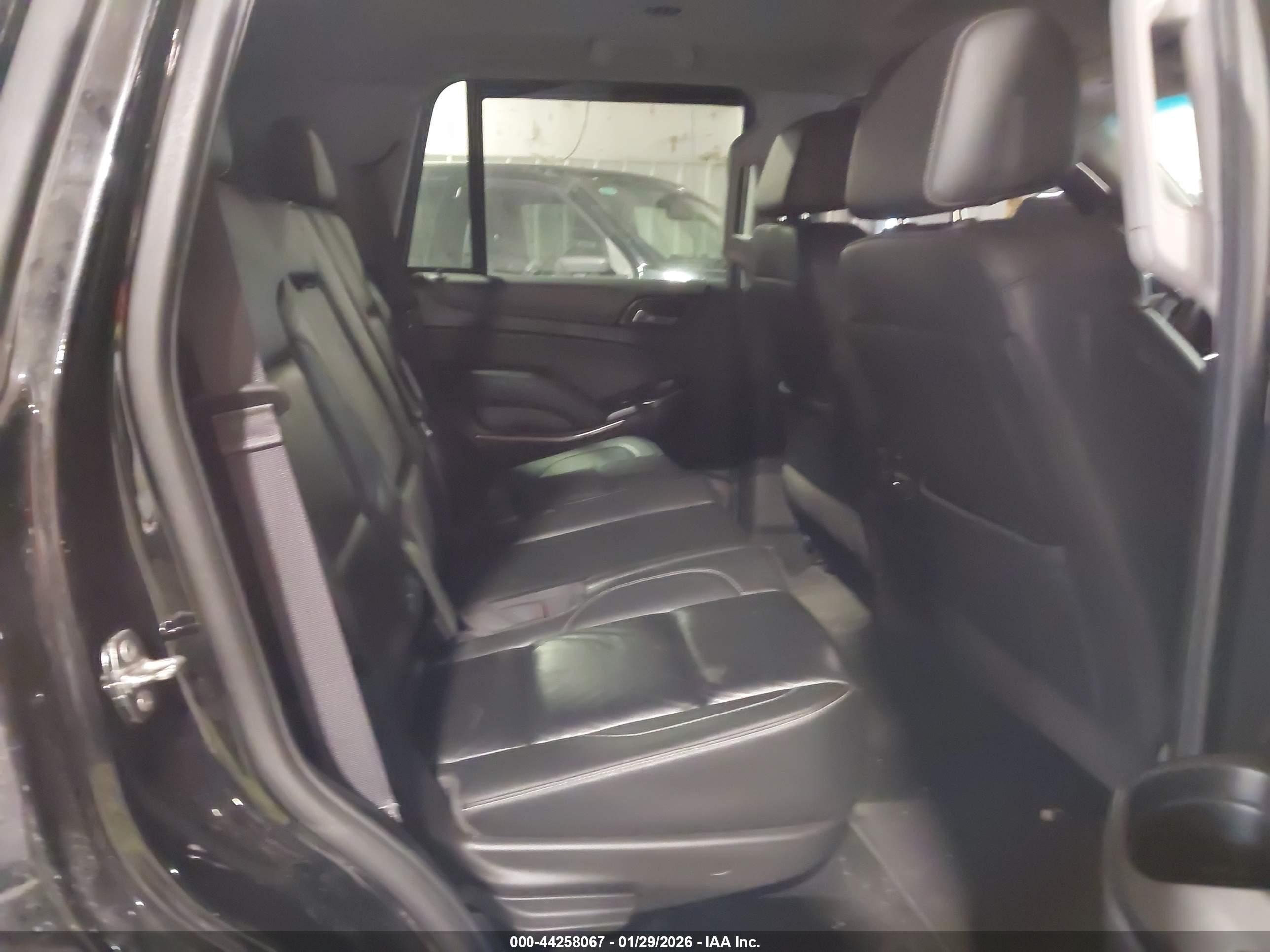 CHEVROLET TAHOE image 8