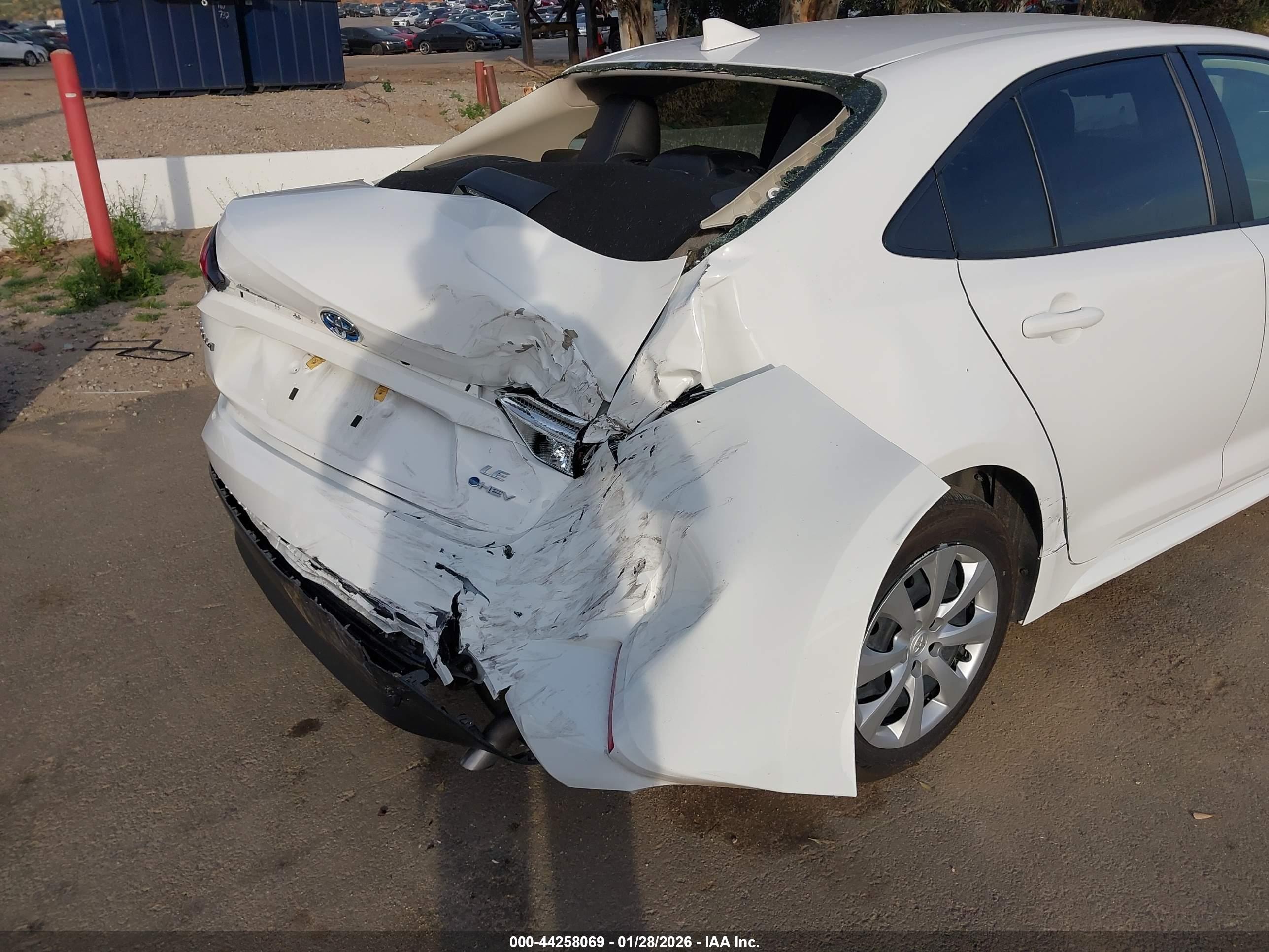 TOYOTA COROLLA image 6