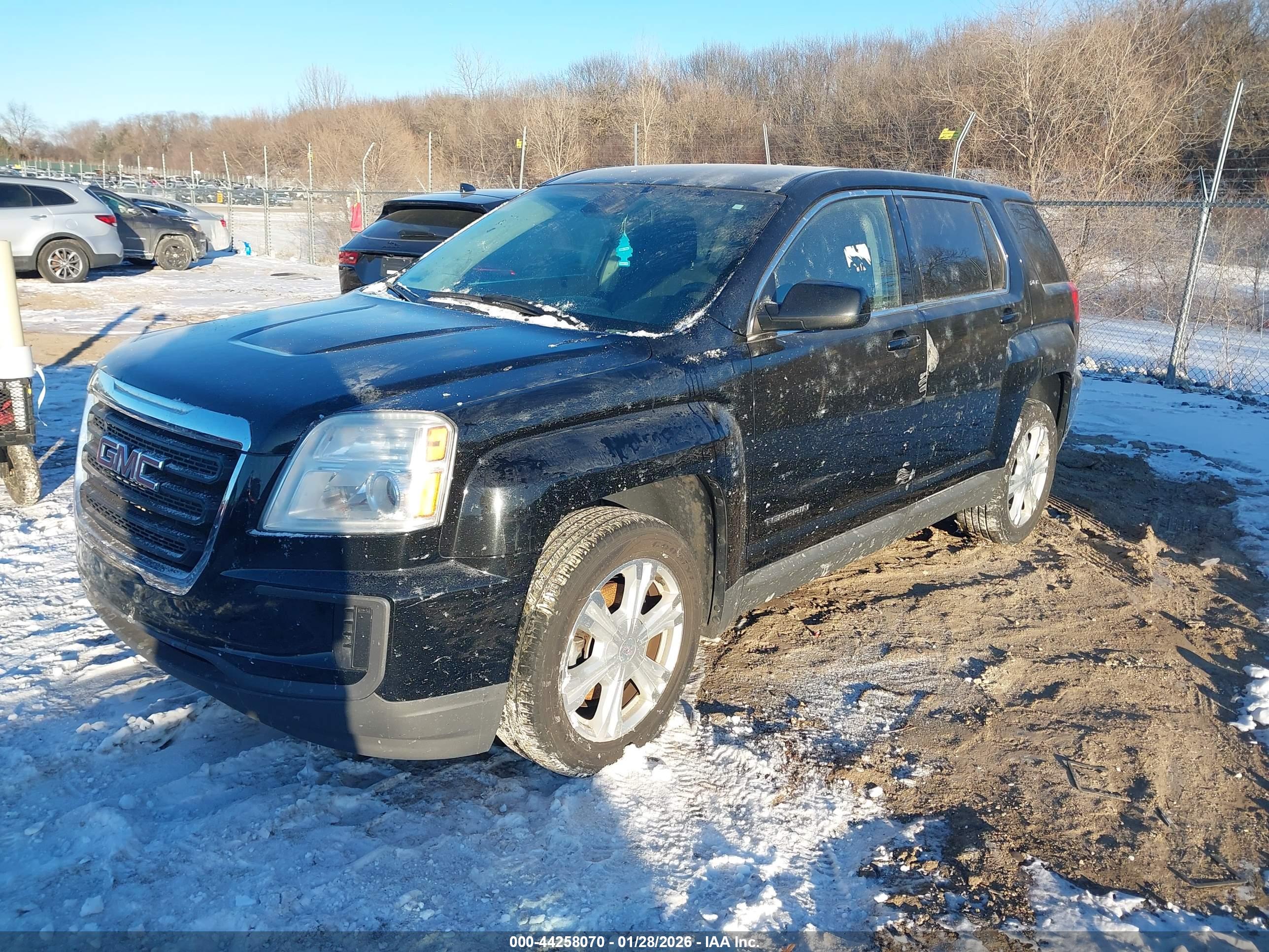 GMC TERRAIN image 2