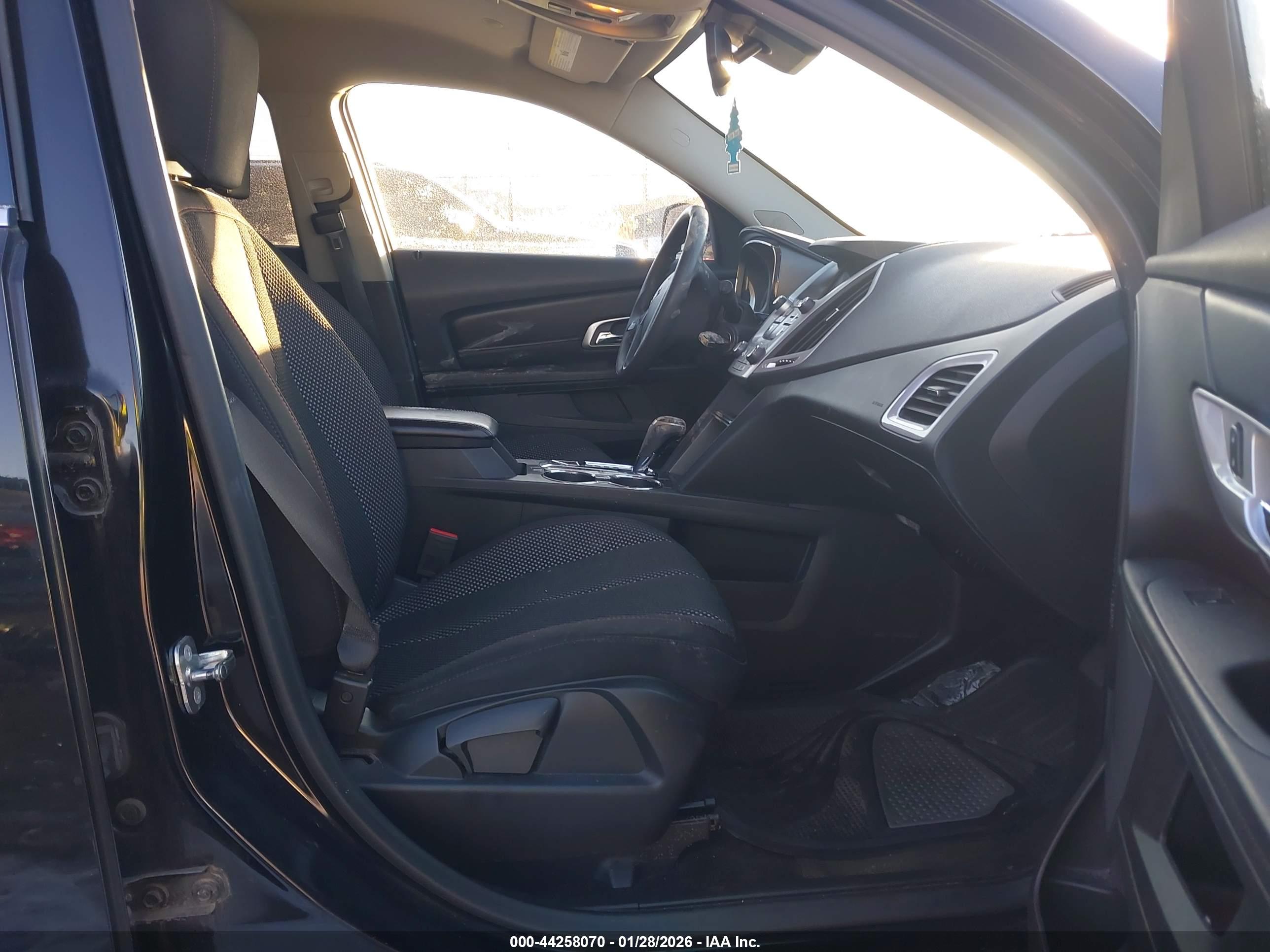 GMC TERRAIN image 5