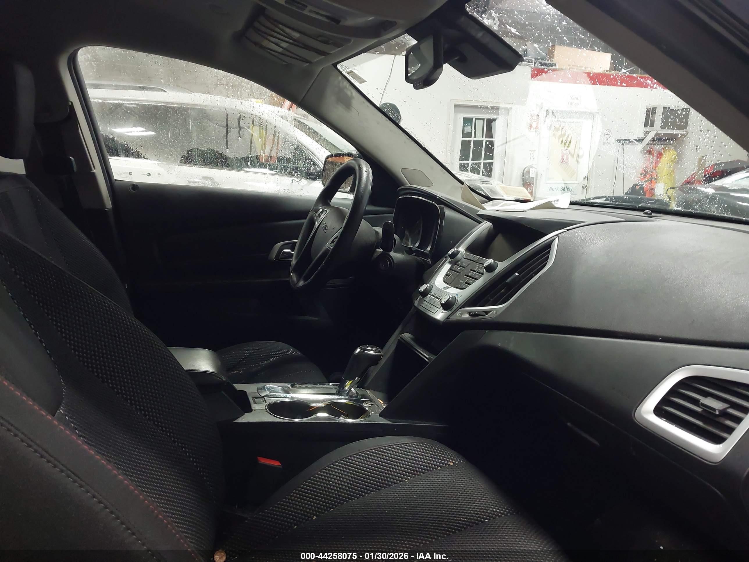 GMC TERRAIN image 5