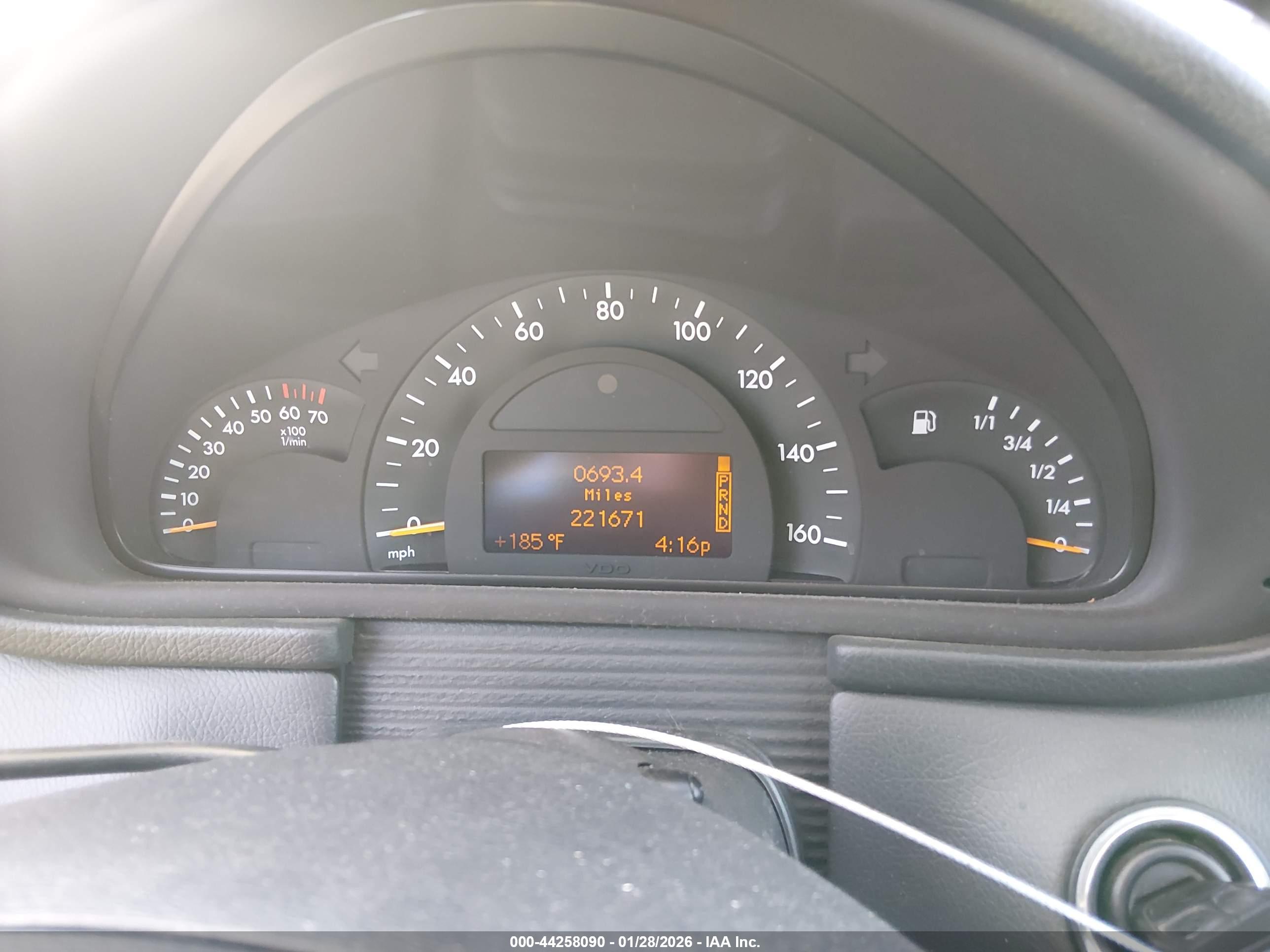MERCEDES-BENZ C image 7