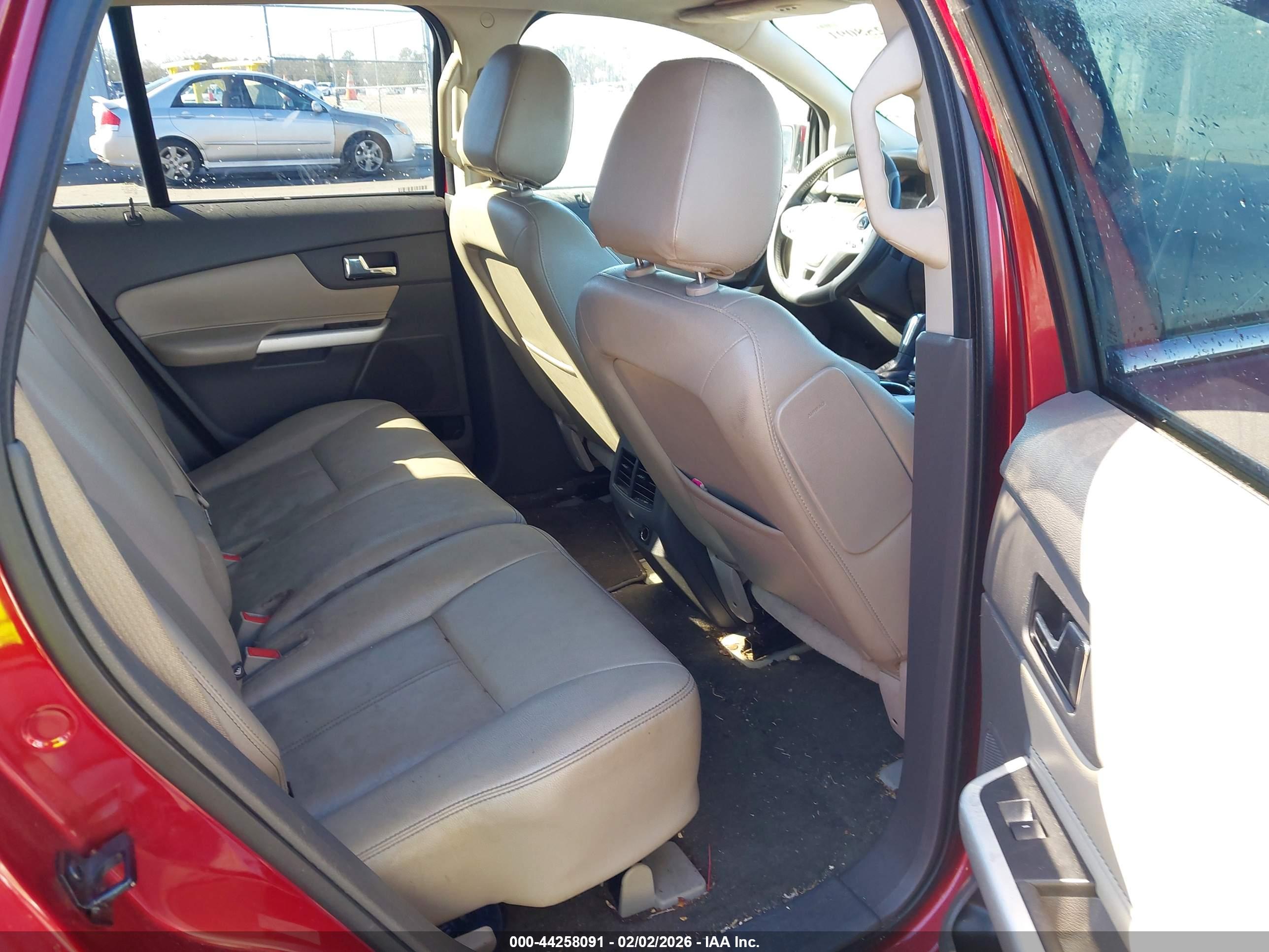 FORD EDGE image 8