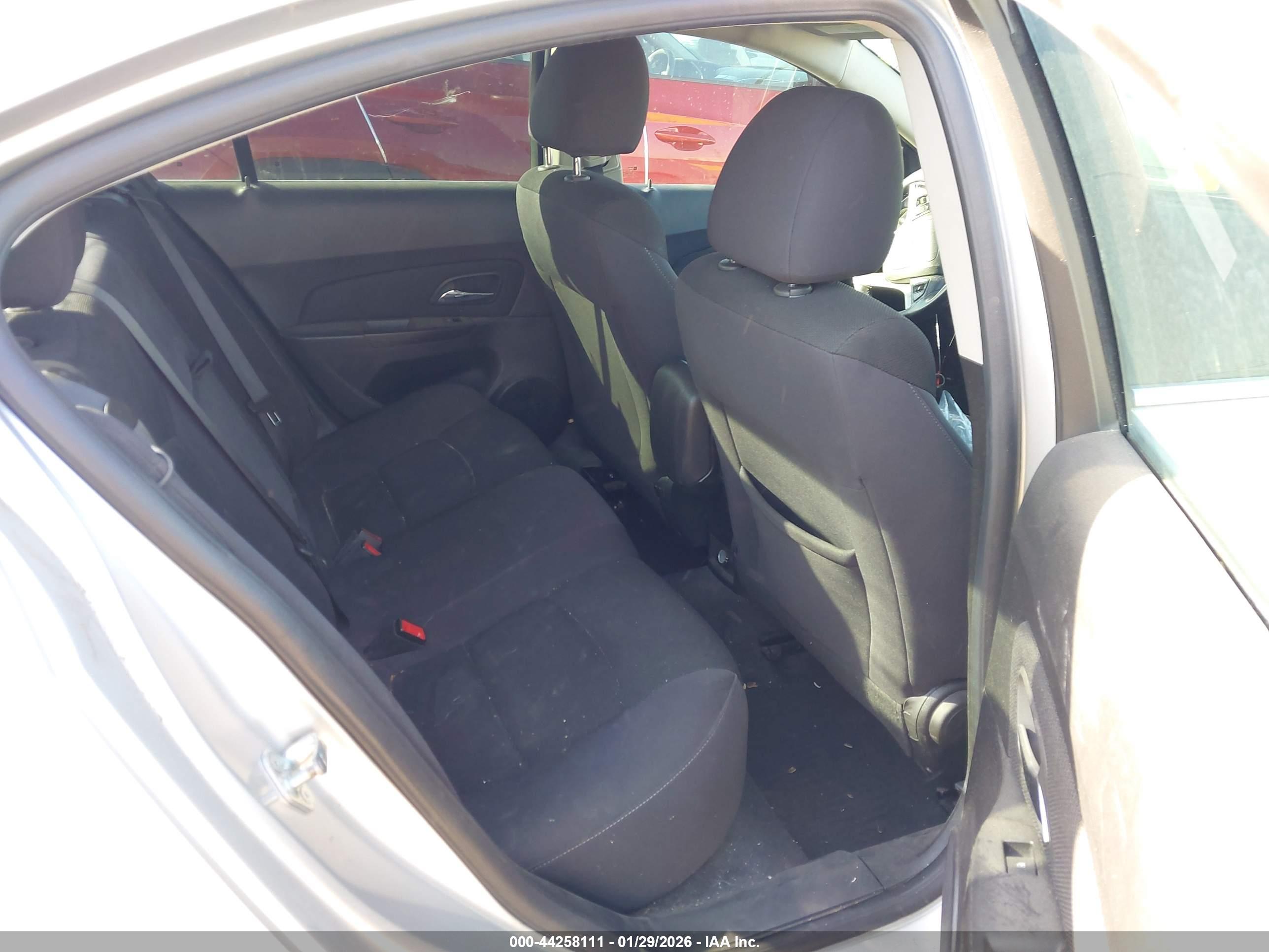 CHEVROLET CRUZE image 8