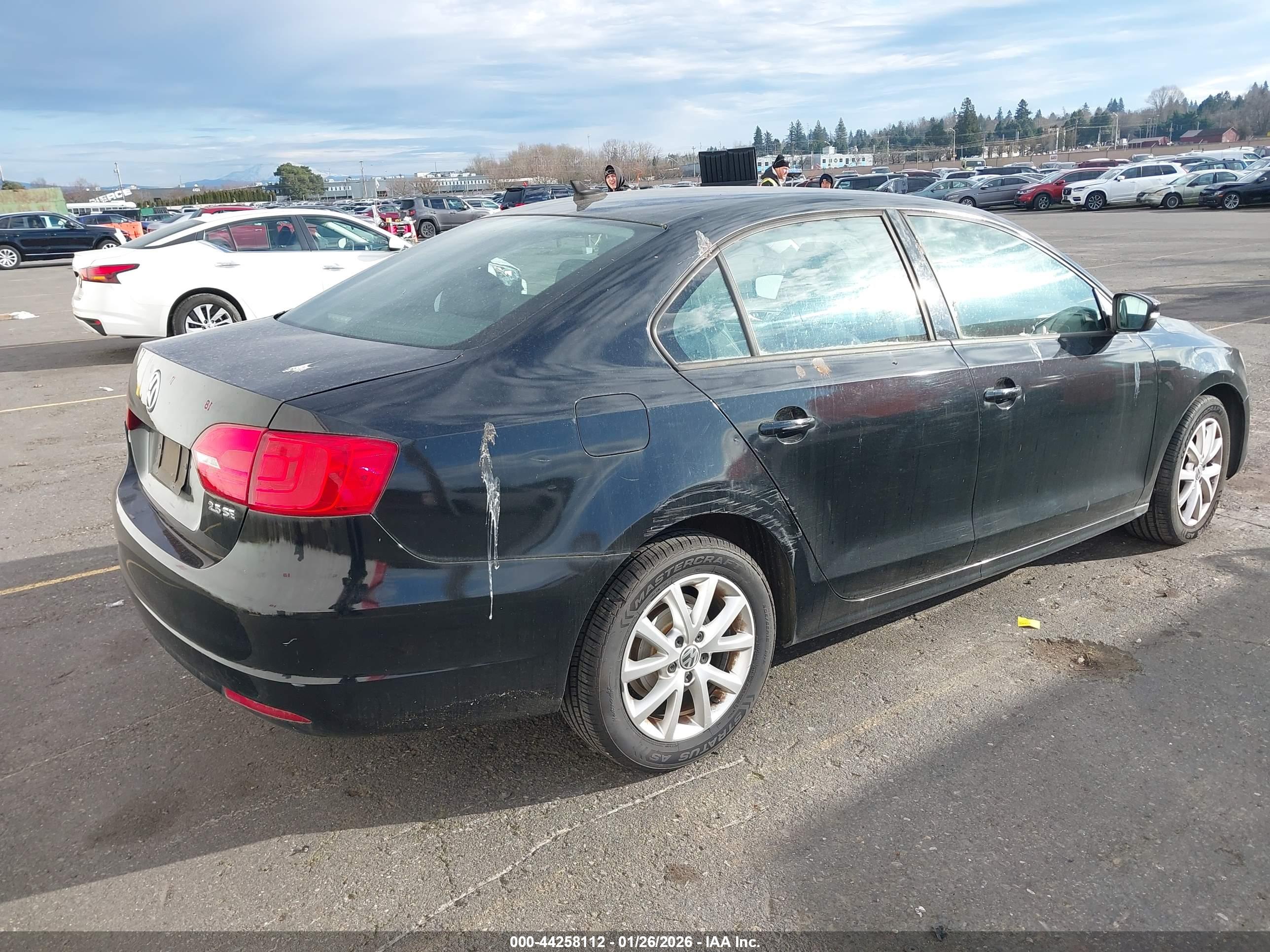 VOLKSWAGEN JETTA image 4