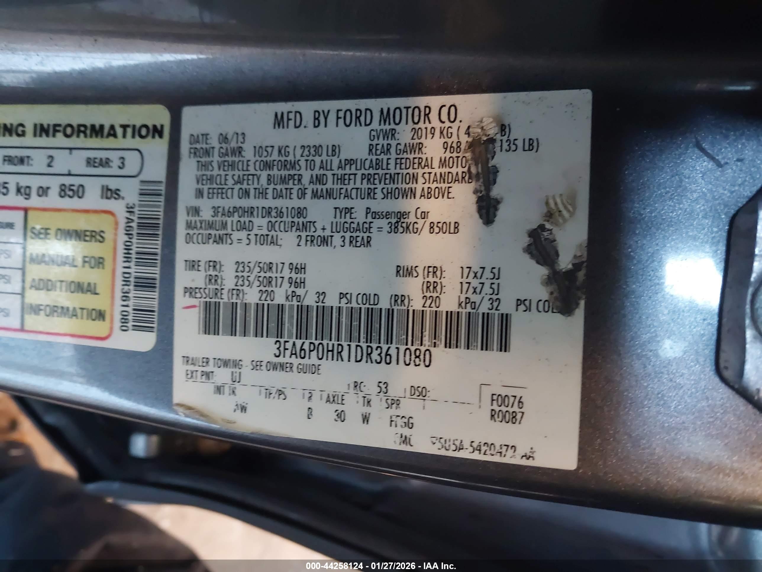 FORD FUSION image 9