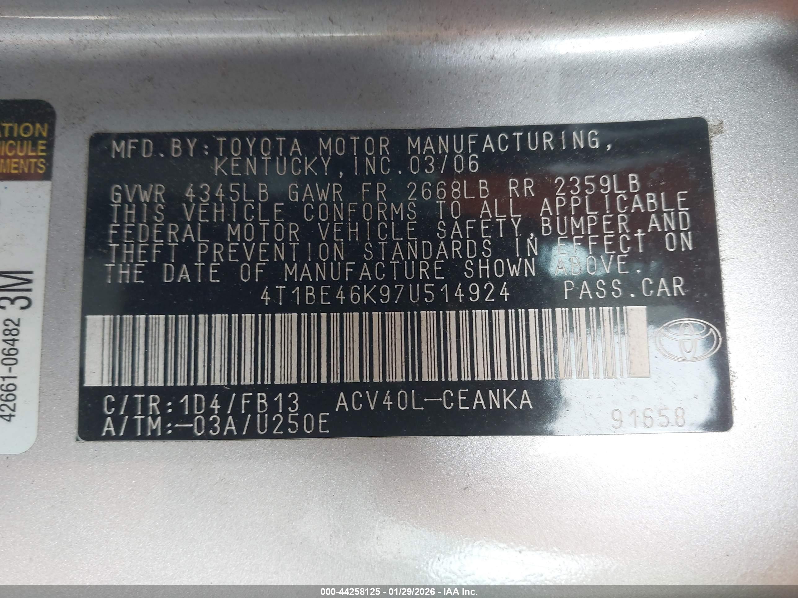 TOYOTA CAMRY image 9