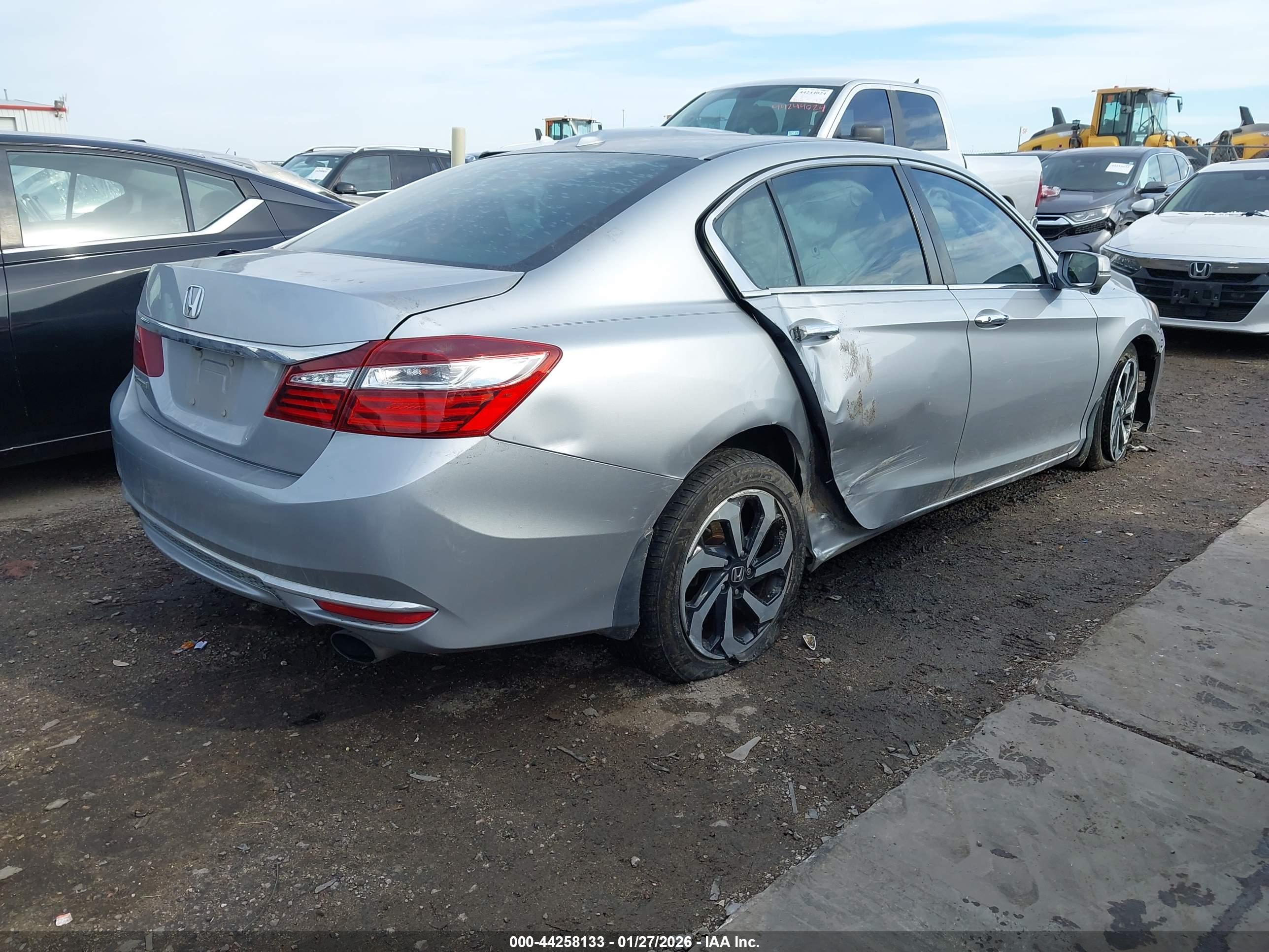 HONDA ACCORD image 4