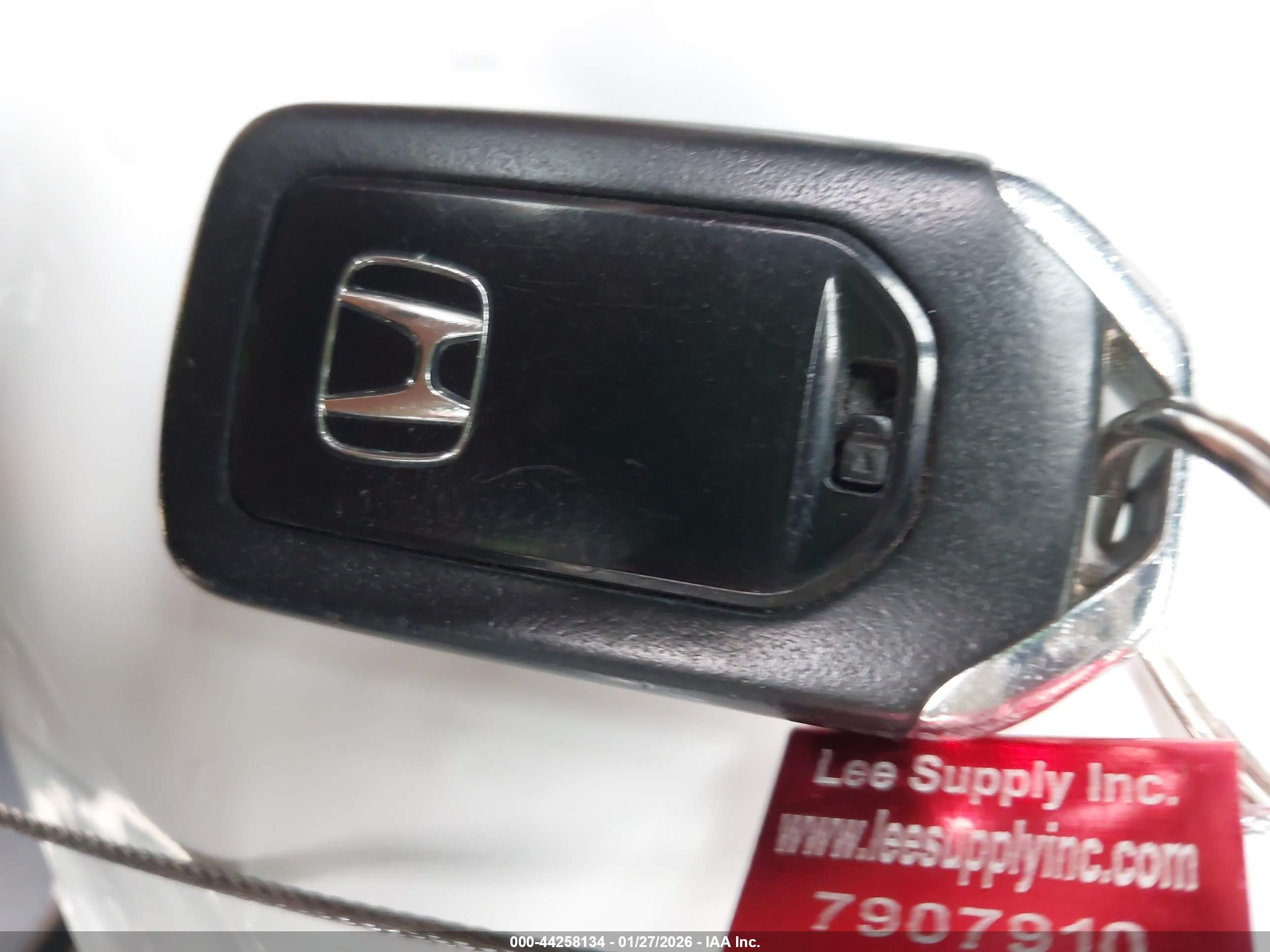 HONDA CR-V image 11
