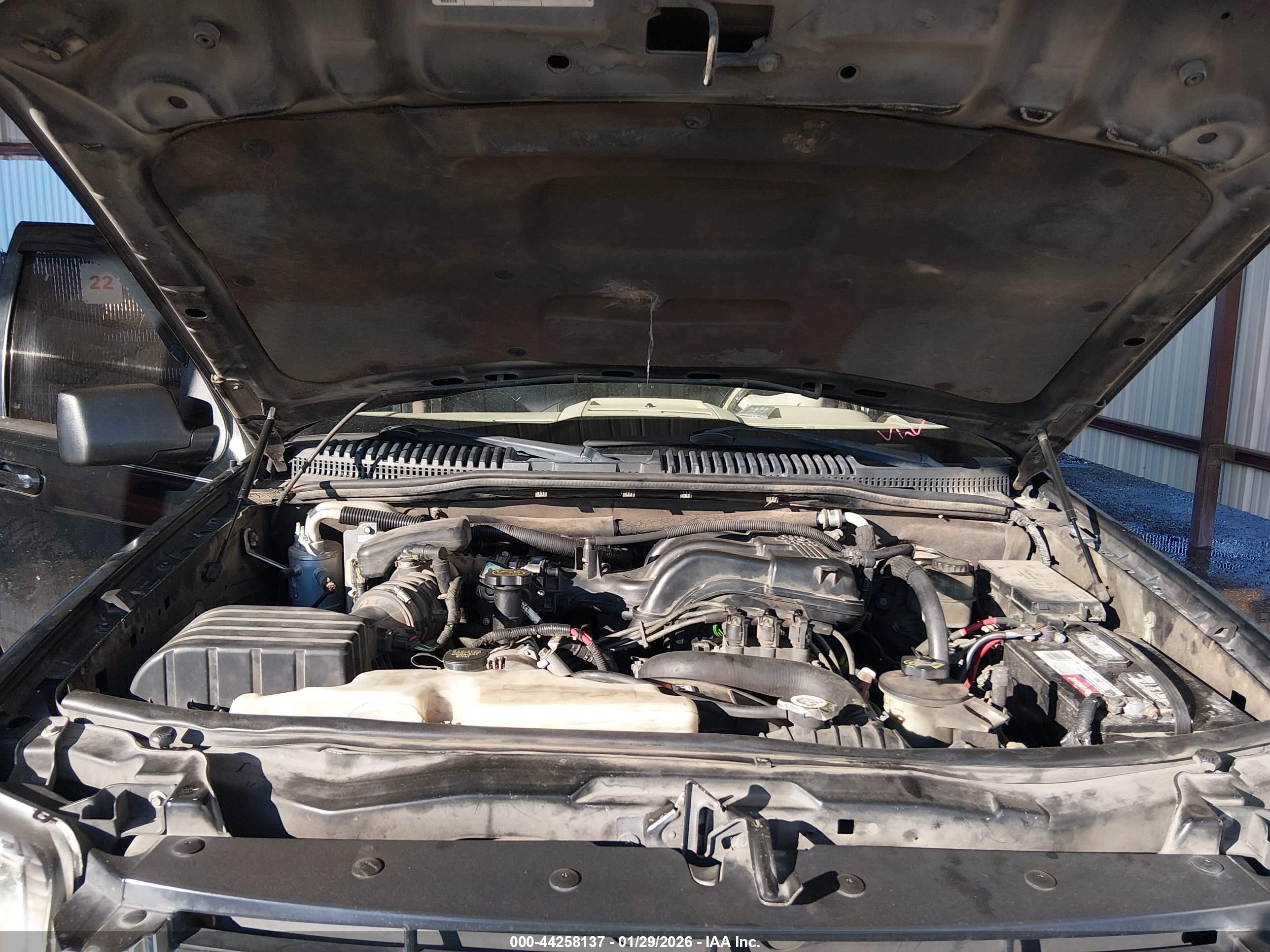 FORD EXPLORER image 10