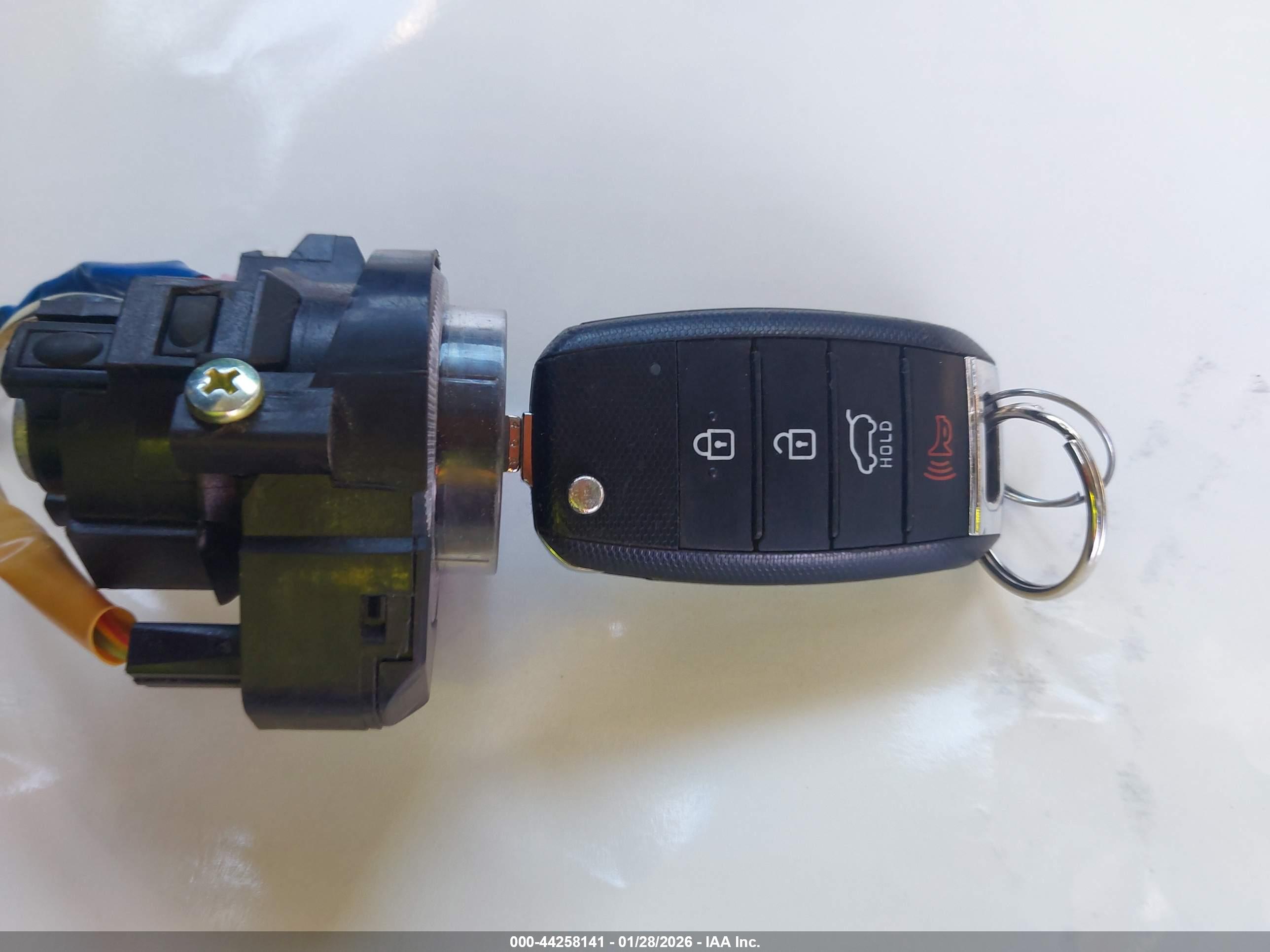 KIA SPORTAGE image 11