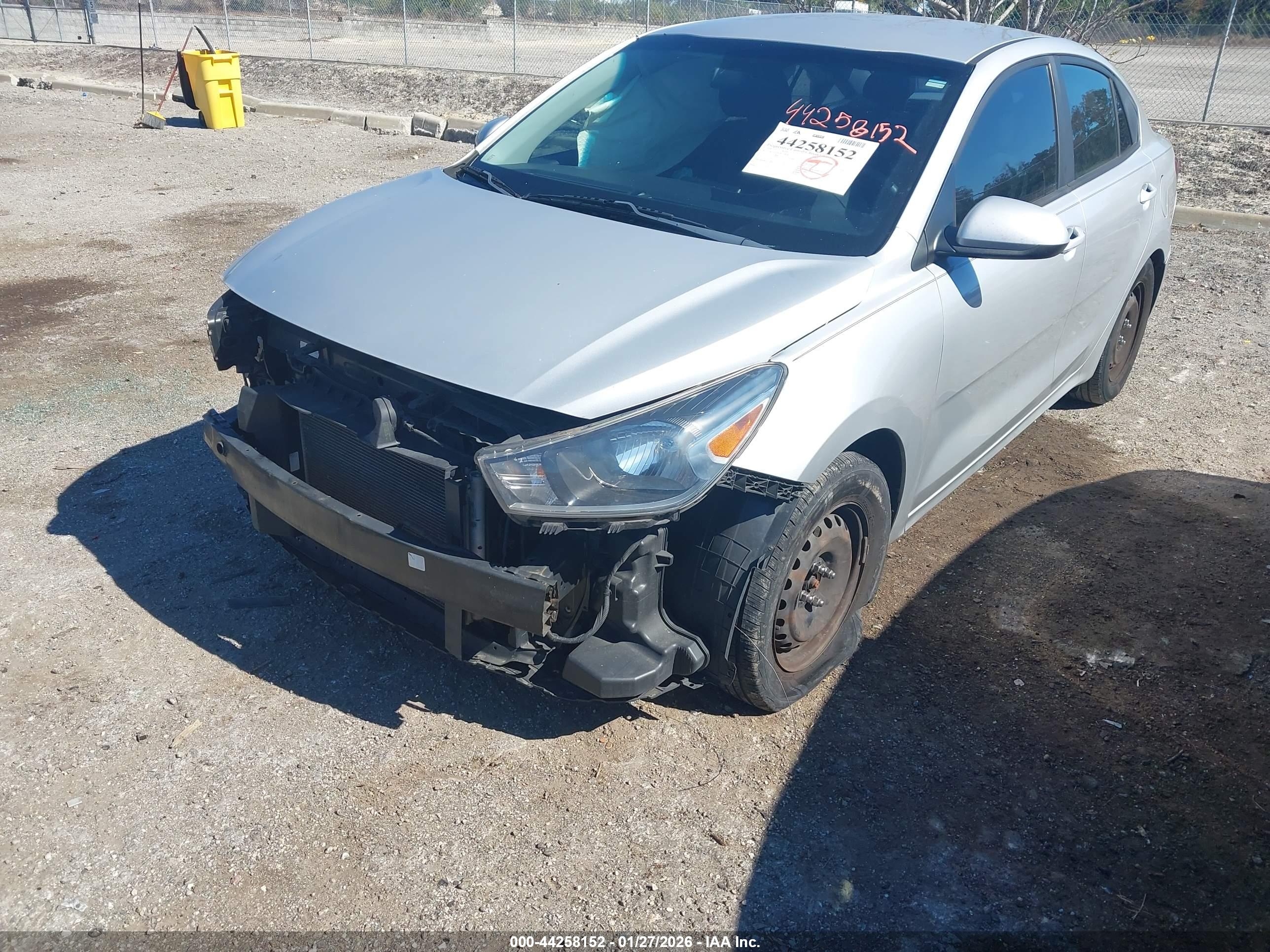 KIA RIO image 6