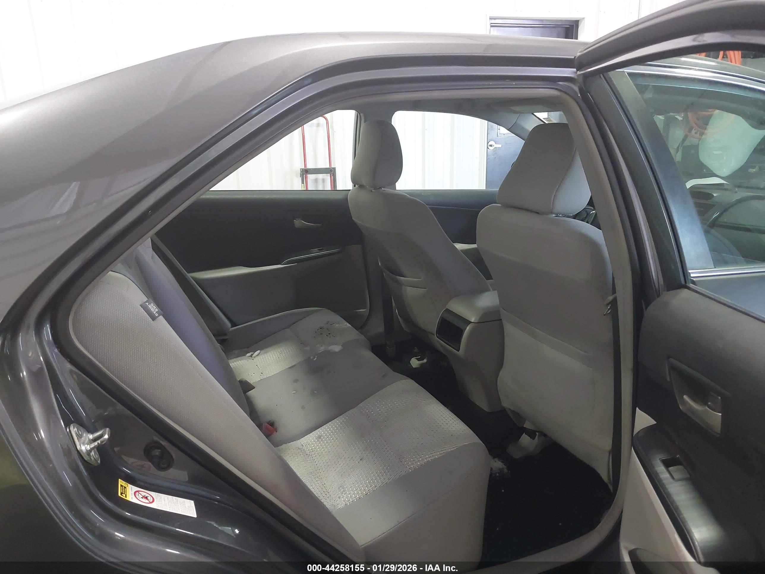 TOYOTA CAMRY image 8