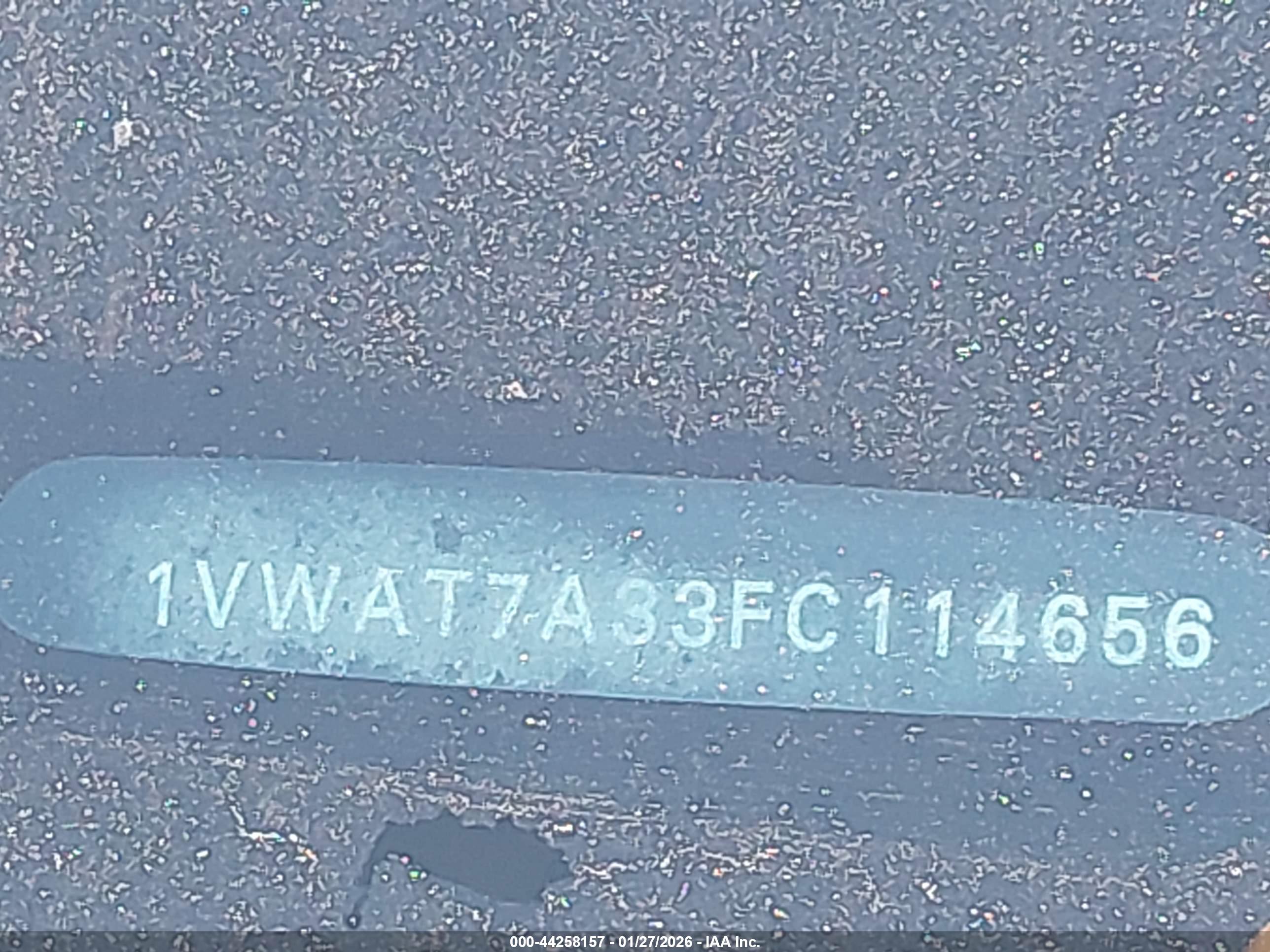 VOLKSWAGEN PASSAT image 9
