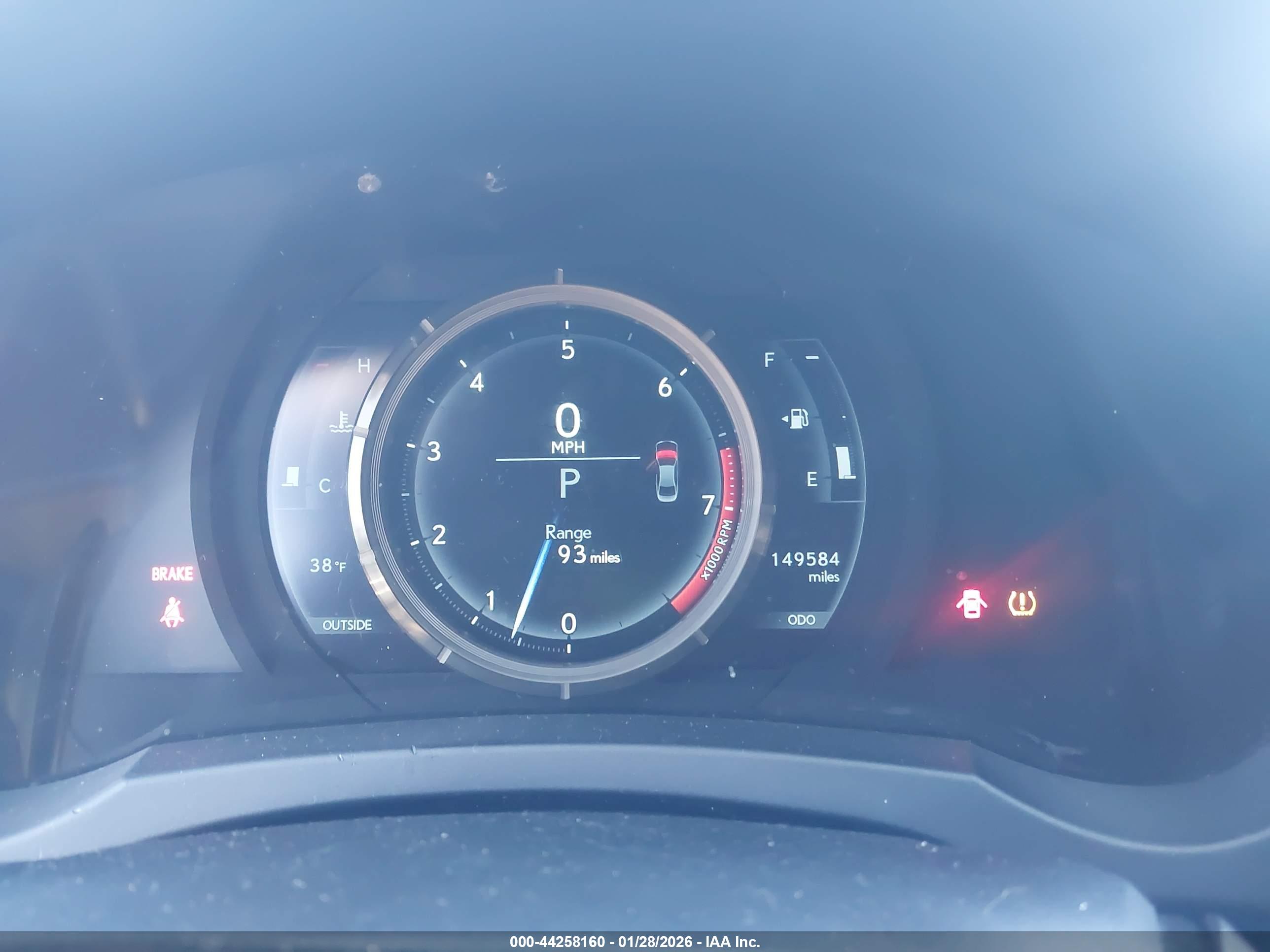 LEXUS IS image 7