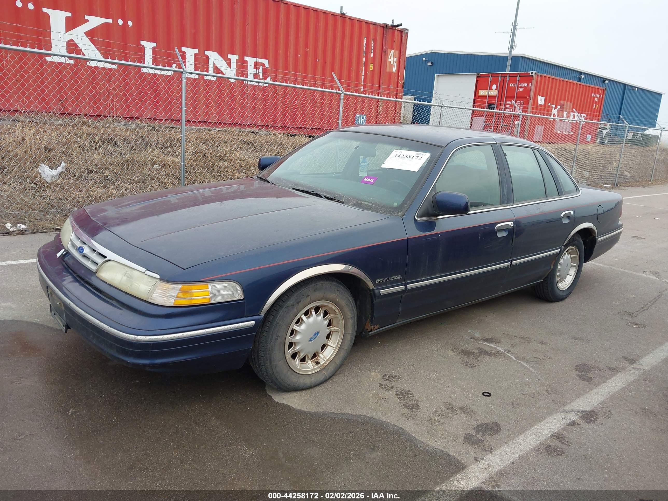 FORD CROWN image 2