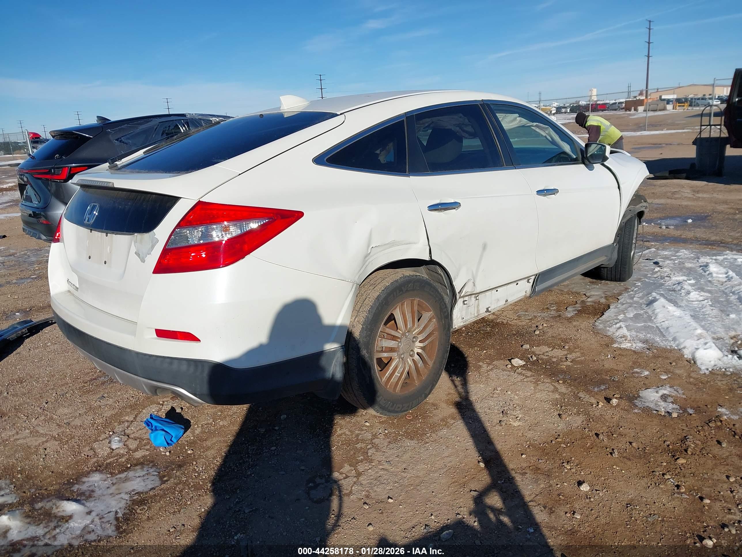 HONDA CROSSTOUR image 4