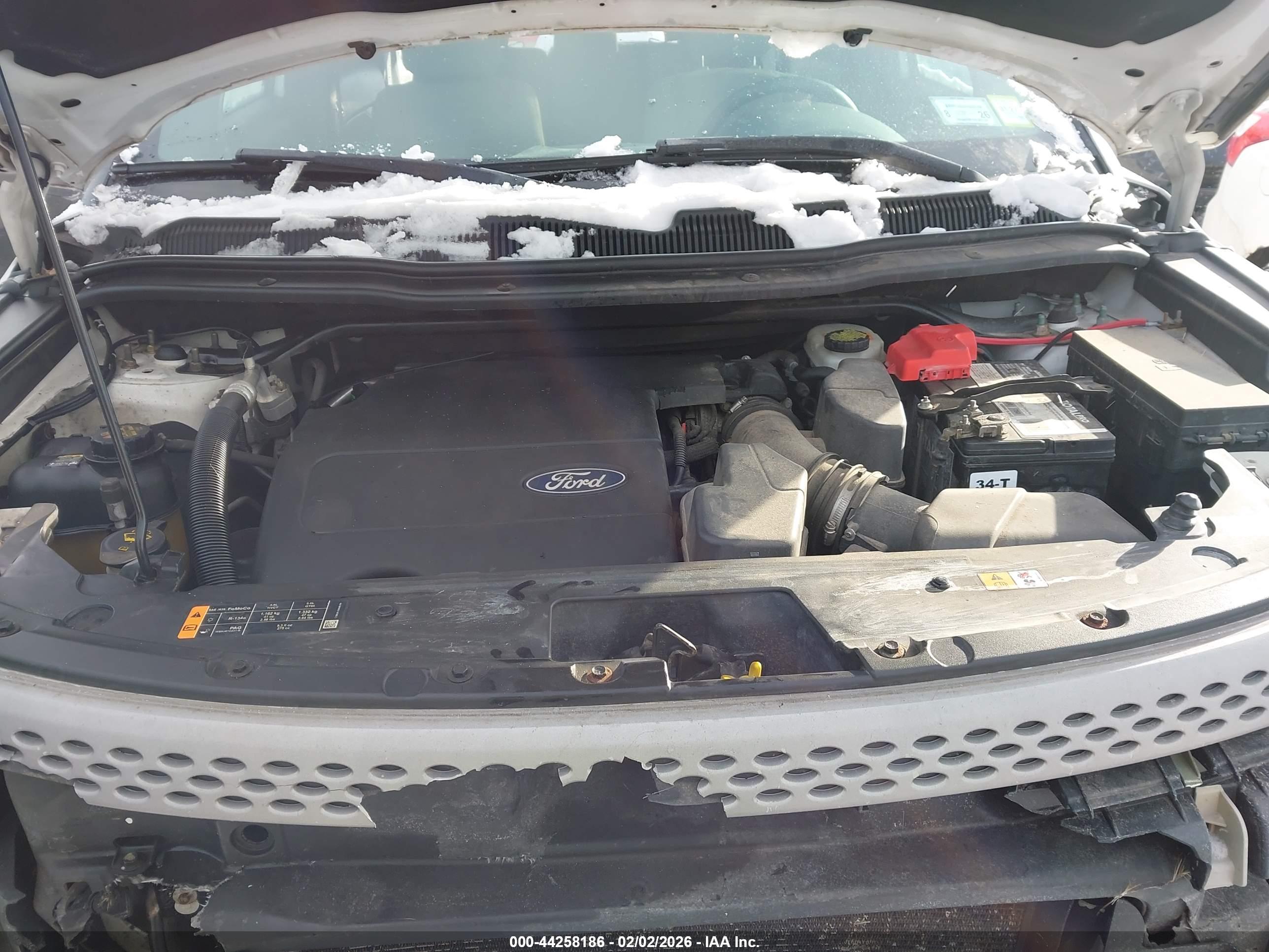 FORD EXPLORER image 10