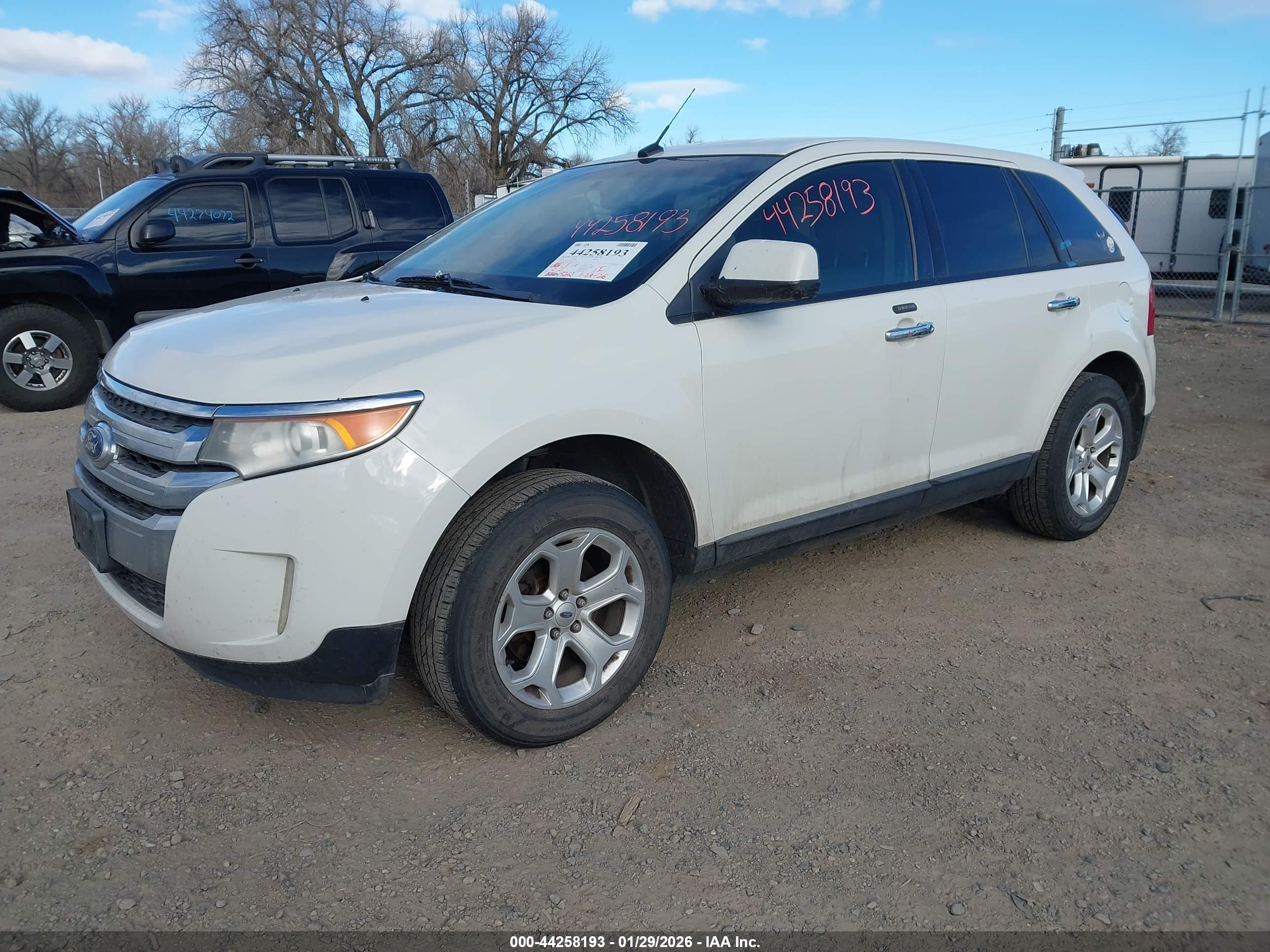 FORD EDGE image 2