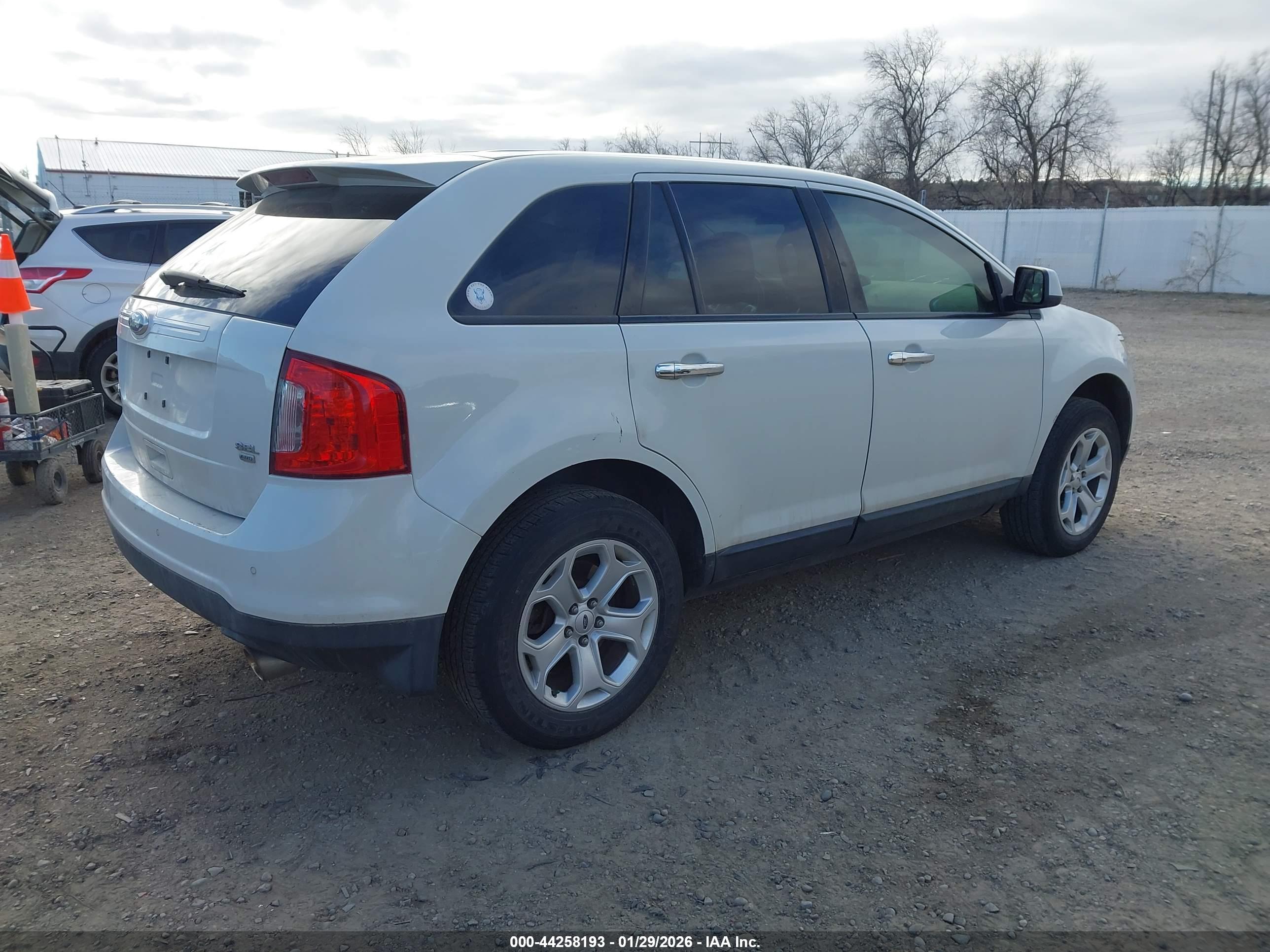FORD EDGE image 4
