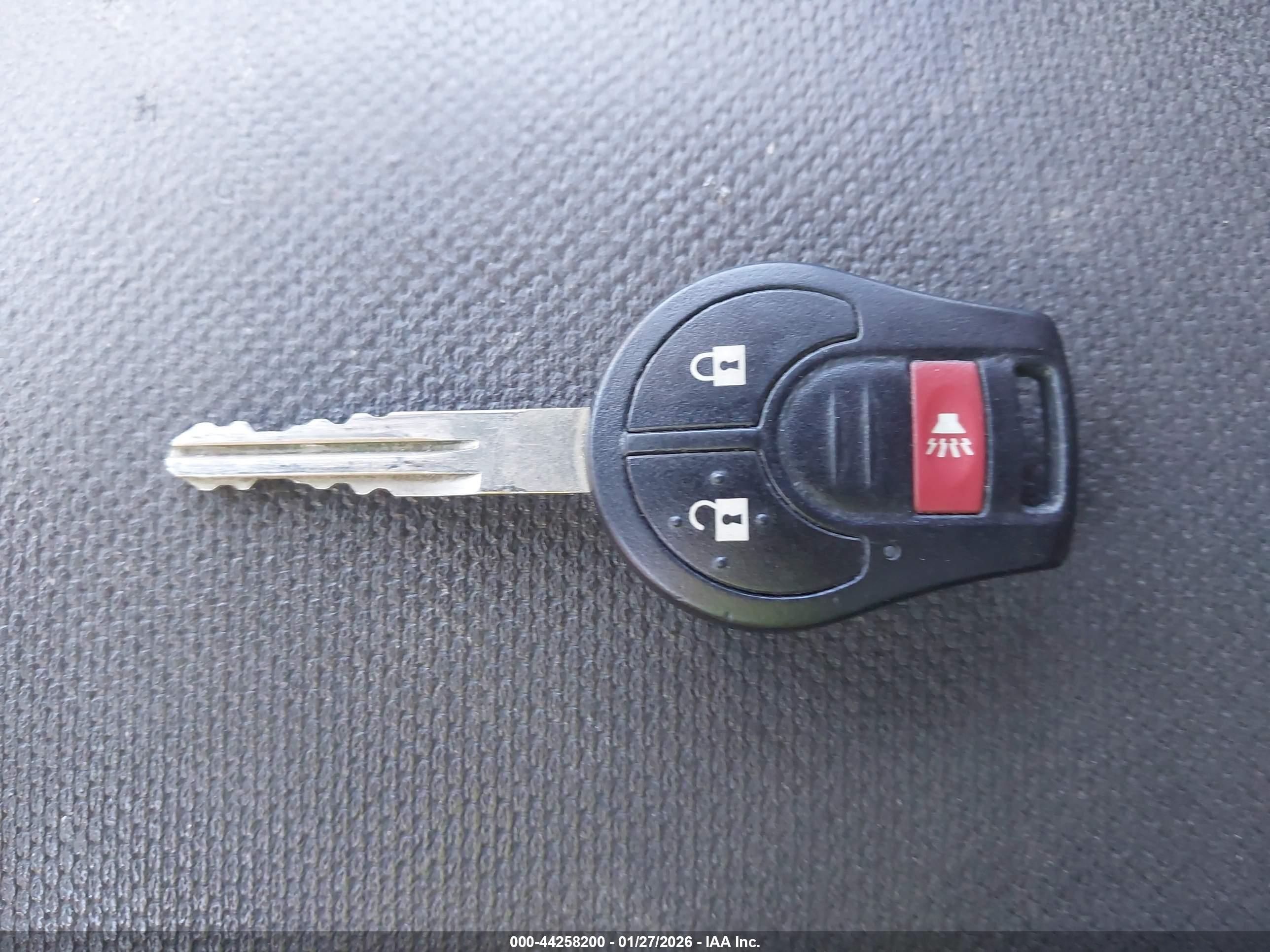 NISSAN ROGUE image 11