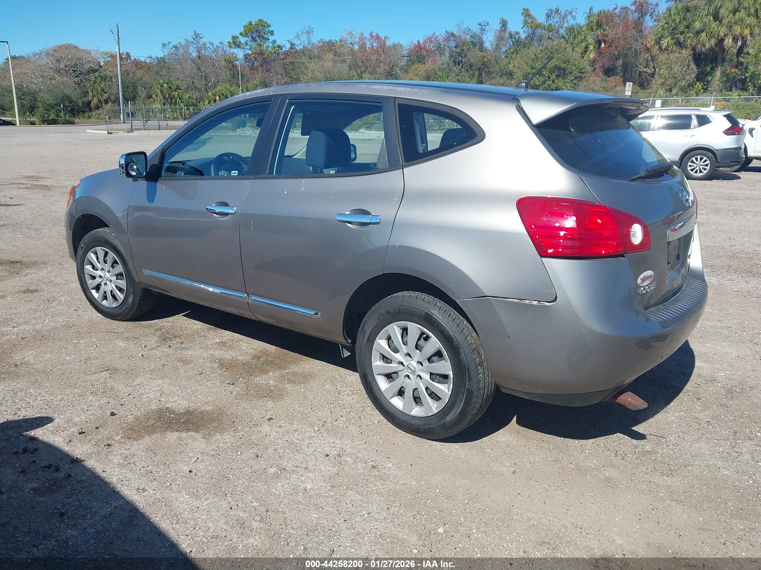 NISSAN ROGUE image 3